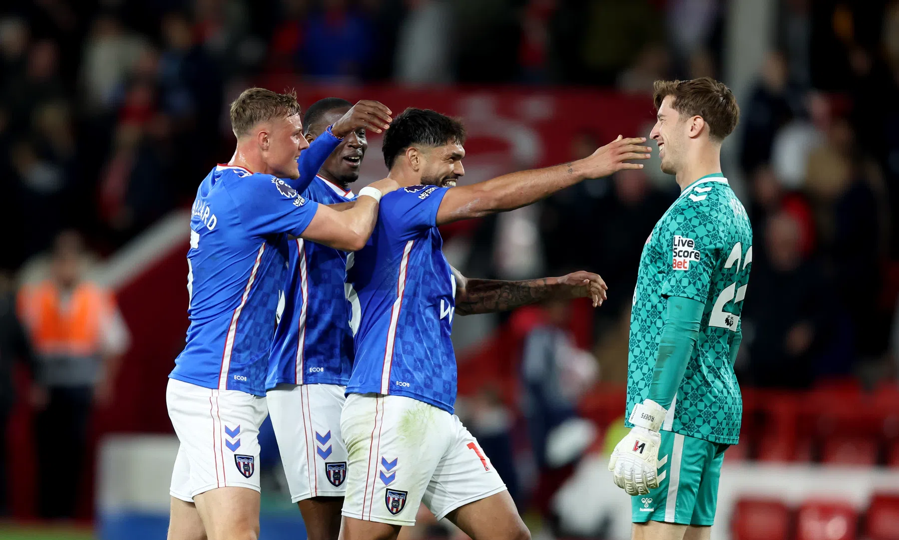Roefs met Haaland en ex-Feyenoorder in de race voor Premier League-prijs
