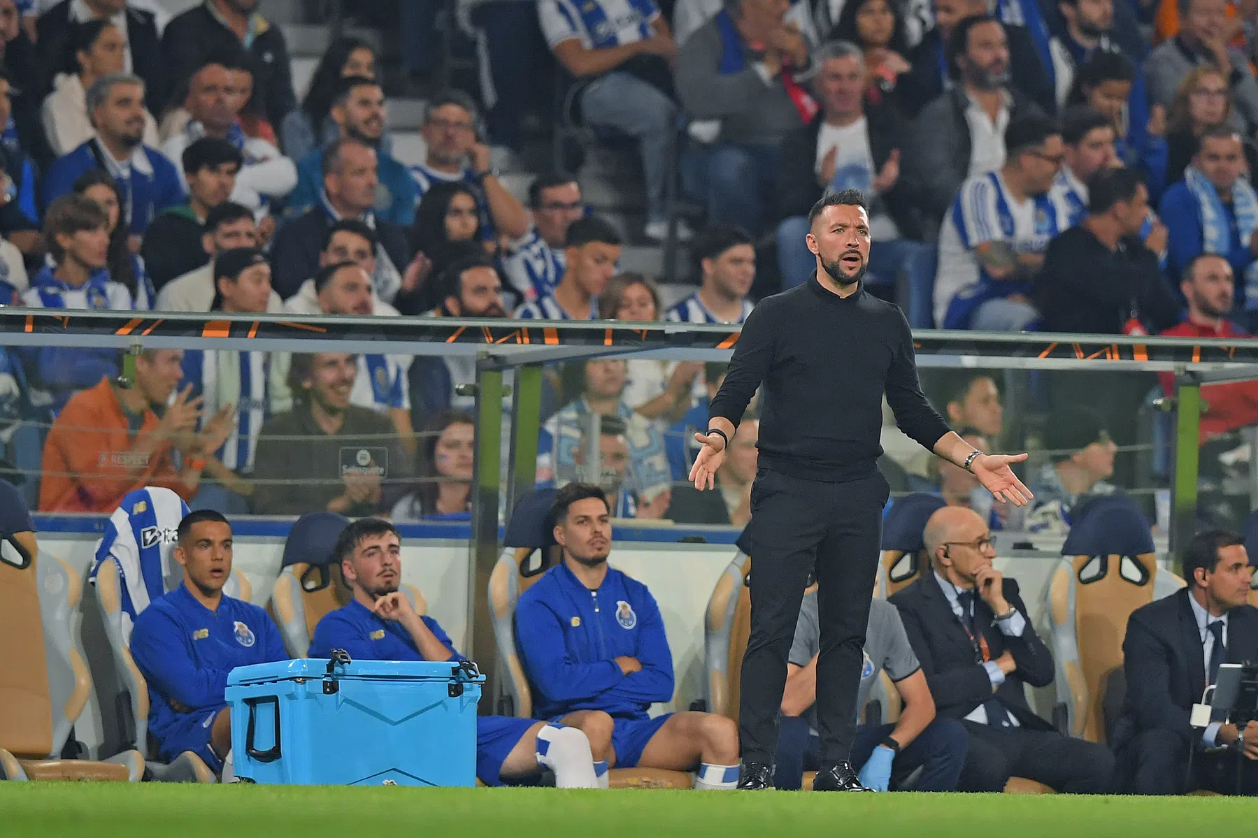 Farioli trekt vergelijking met Ajax na vraag over EL-winstkans FC Porto