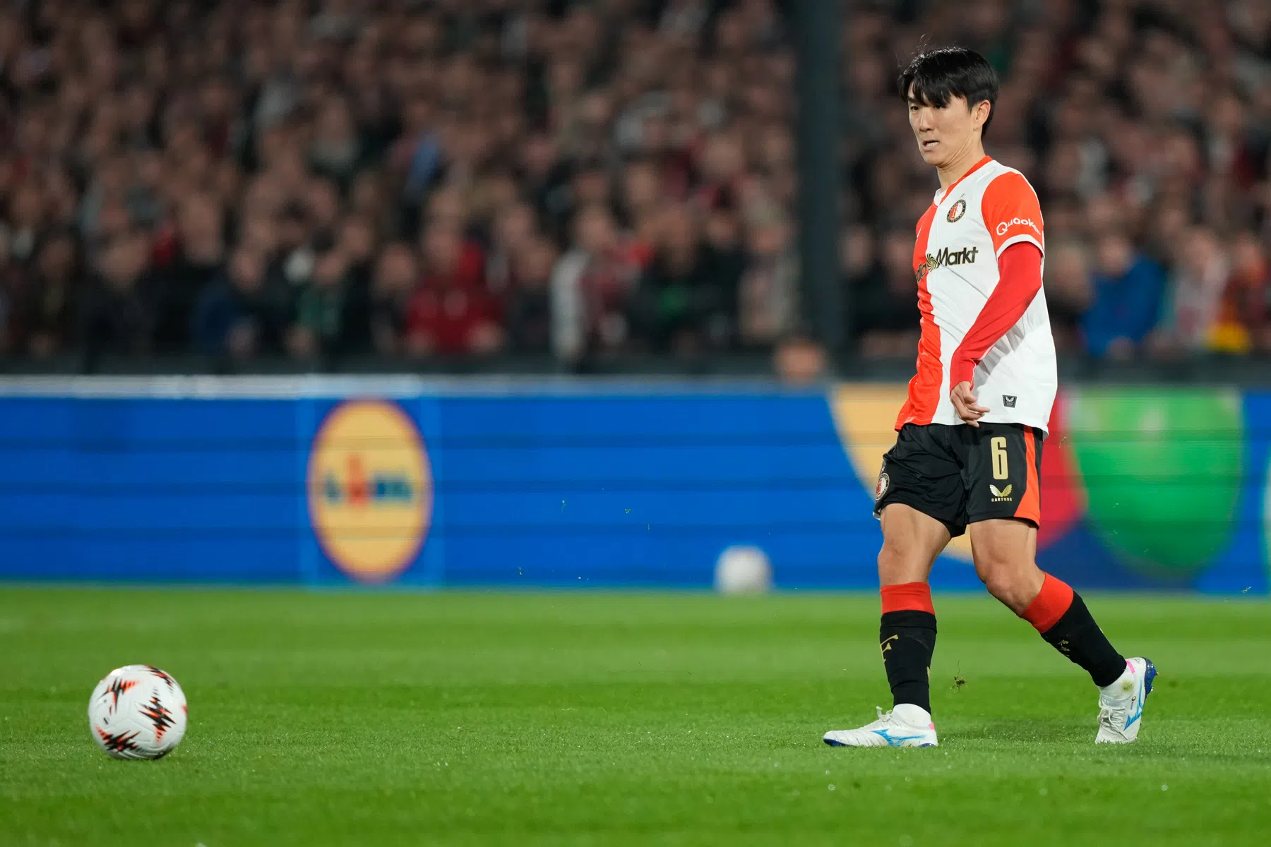 Hwang is niet klaar bij Feyenoord