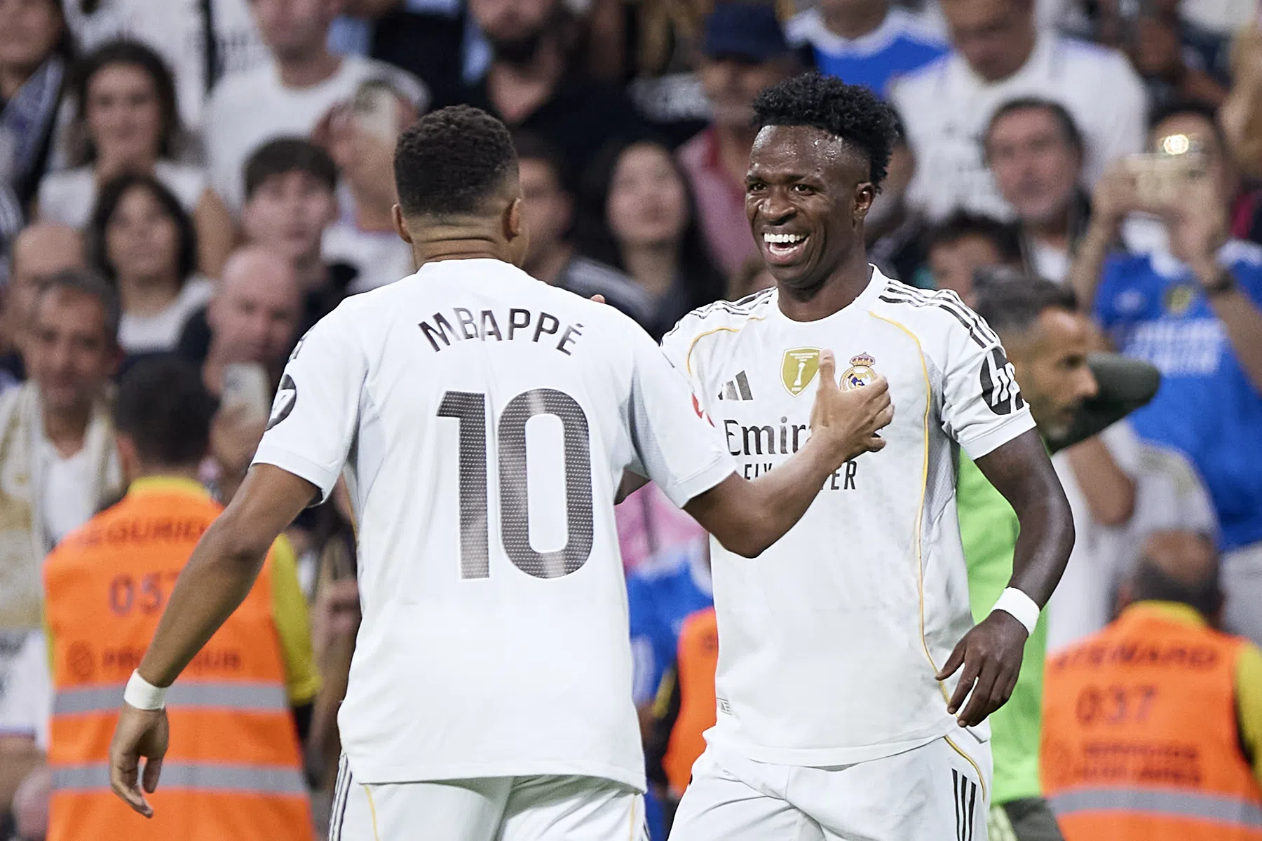 Vinícius lacht weer, mede dankzij genereus gebaar Mbappé