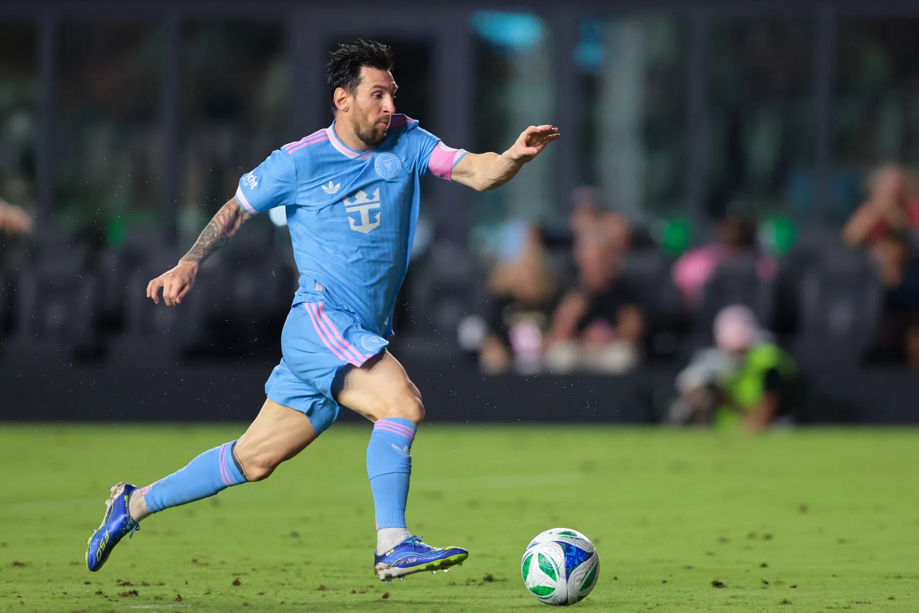 Messi bereikt fraaie mijlpaal na drie assists