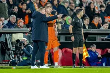 Thumbnail for article: De Ligt slachtoffer van luxeprobleem bij Oranje: 'Krijg daar soms hoofdpijn van'