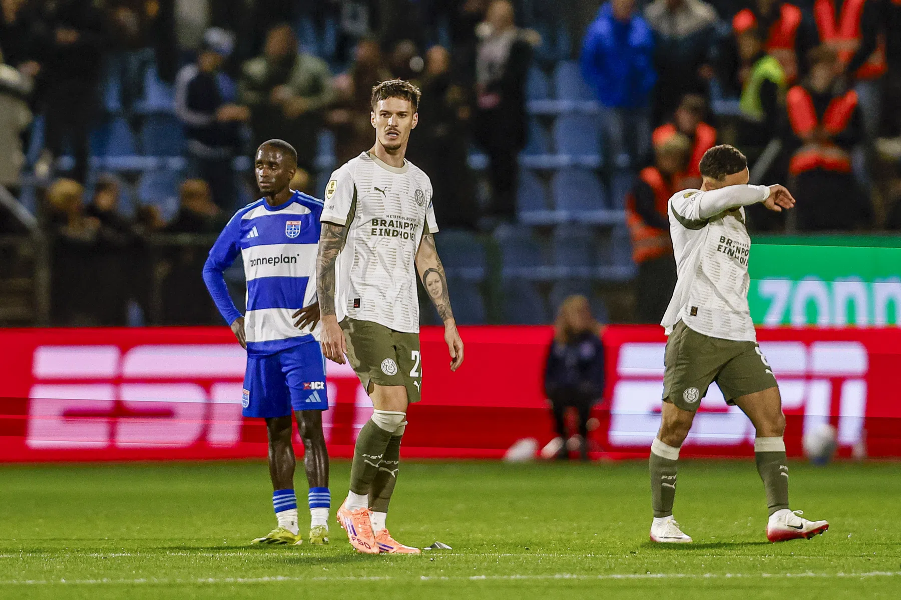 PSV ouderwets hofleverancier in Elftal van de Week