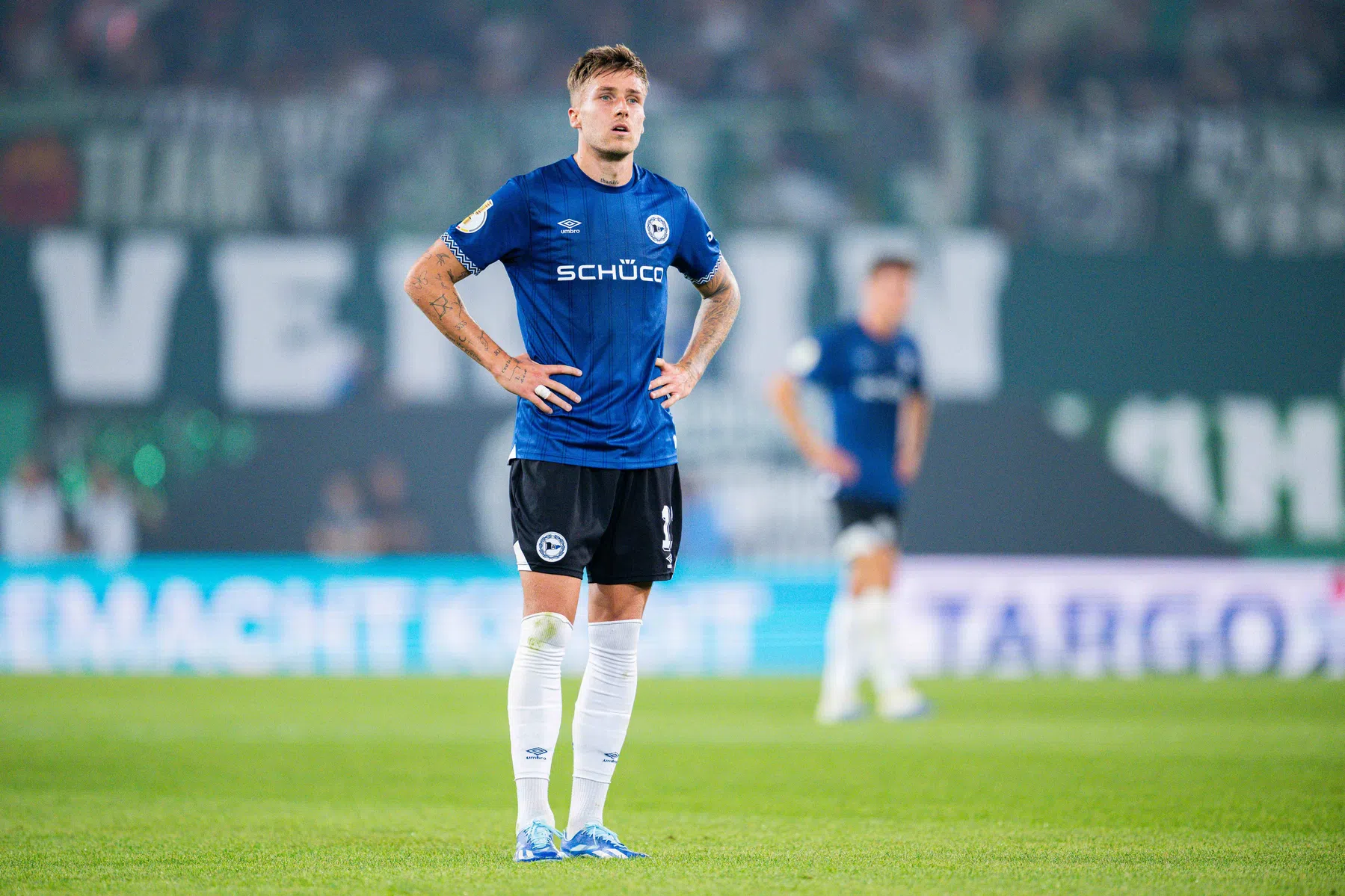 Arminia Bielefeld bedankt tegenstander voor helpen van bewusteloze speler