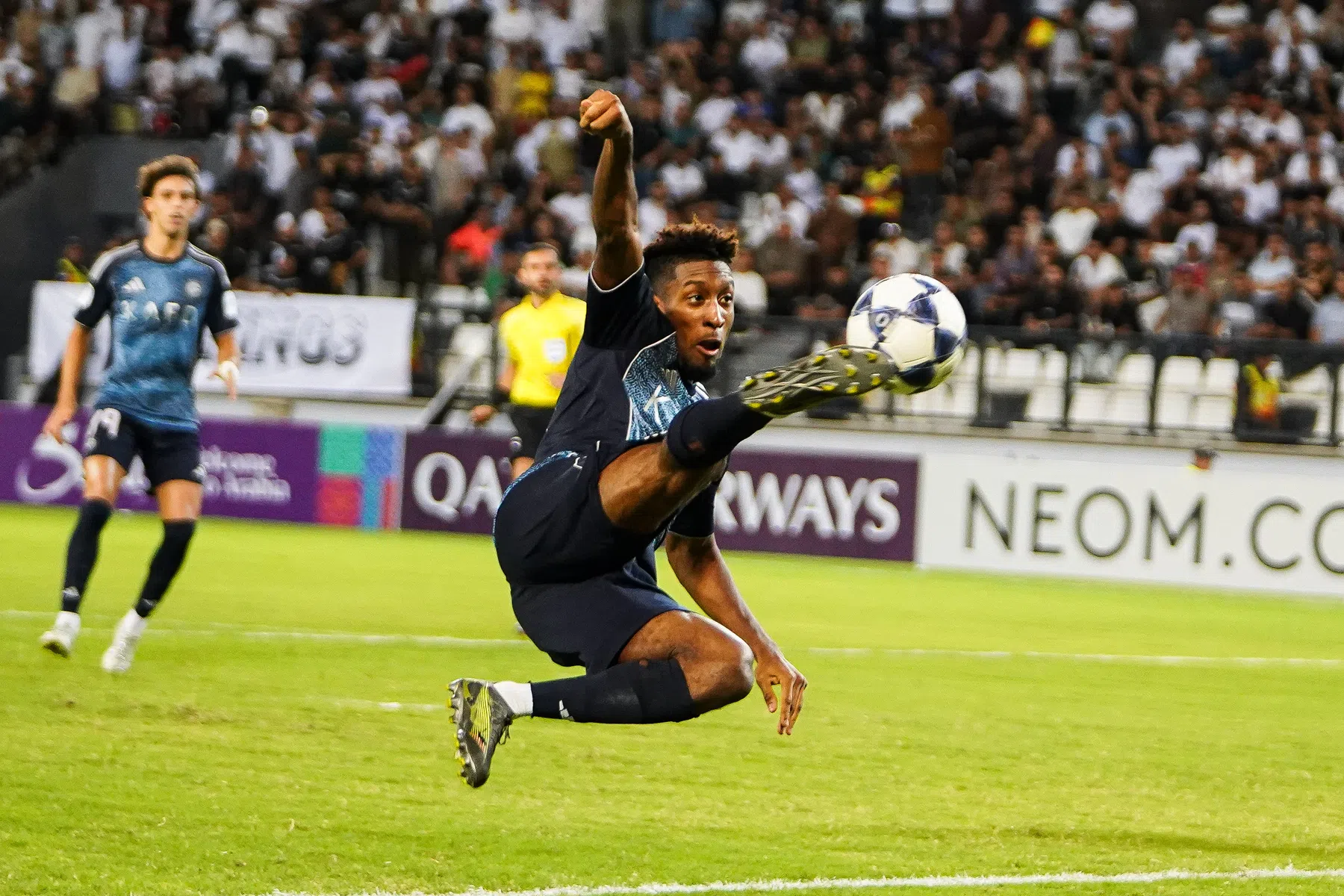 Coman doet boekje open over vertrek bij Bayern: 'Wat is beter?'