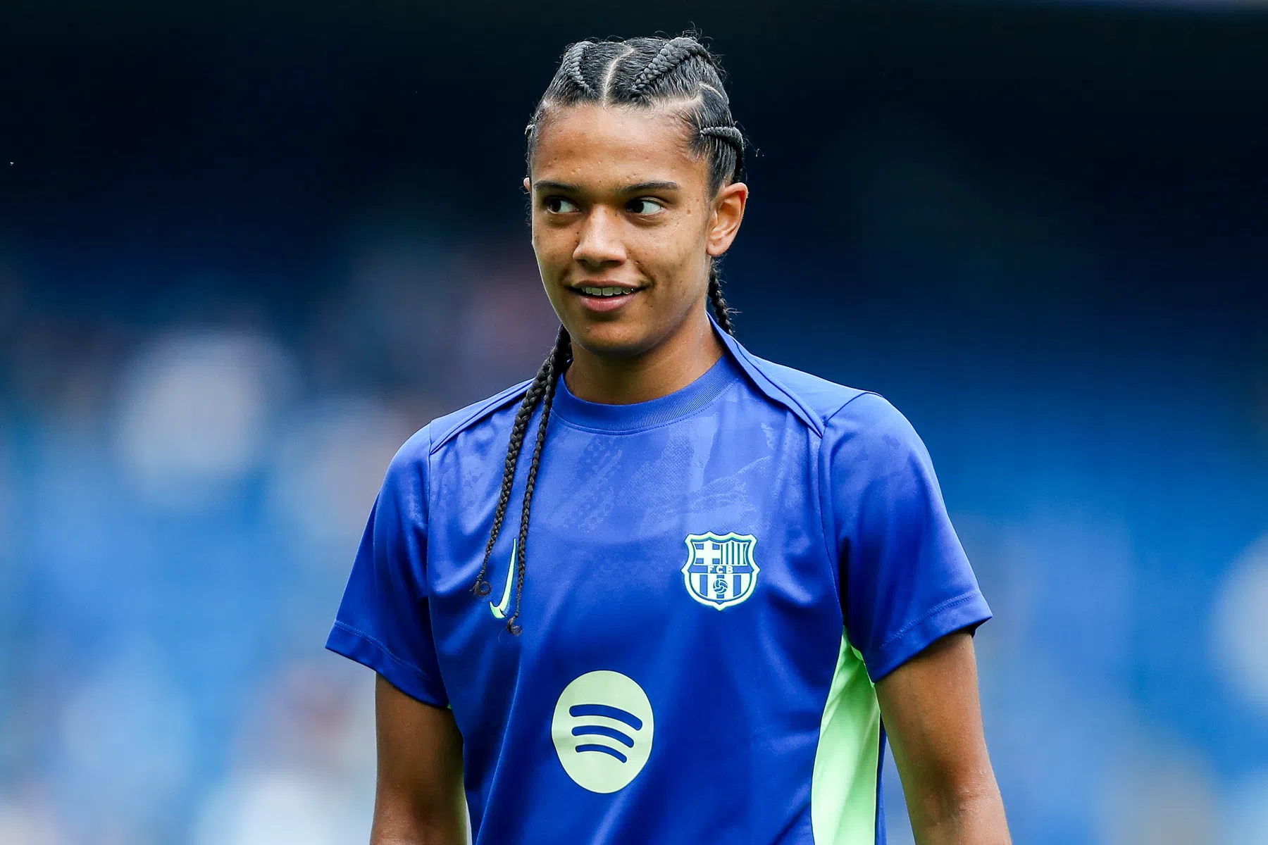 Oranje-ster Brugts helpt oppermachtig Barcelona aan zoveelste triomf