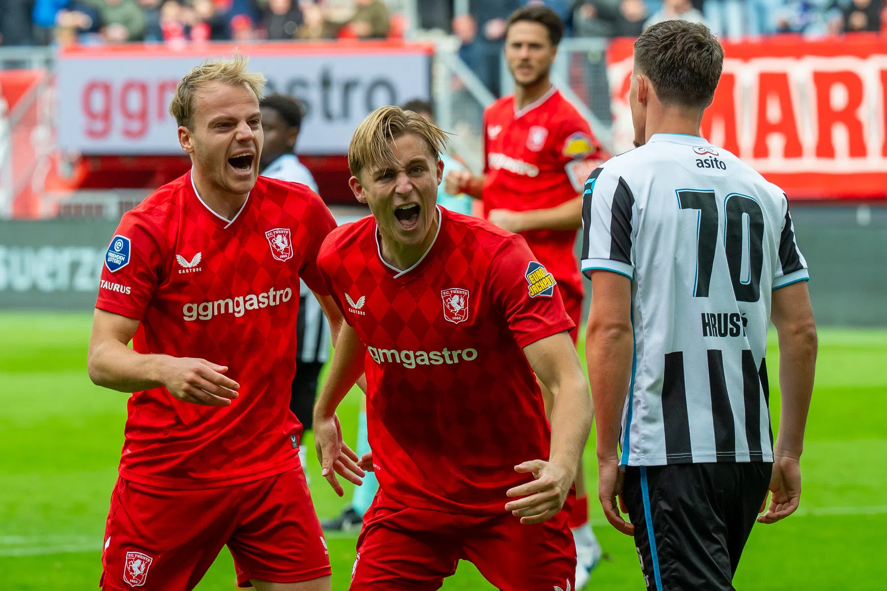 Blessureproblemen bij FC Twente: Max Bruns is er voorlopig uit