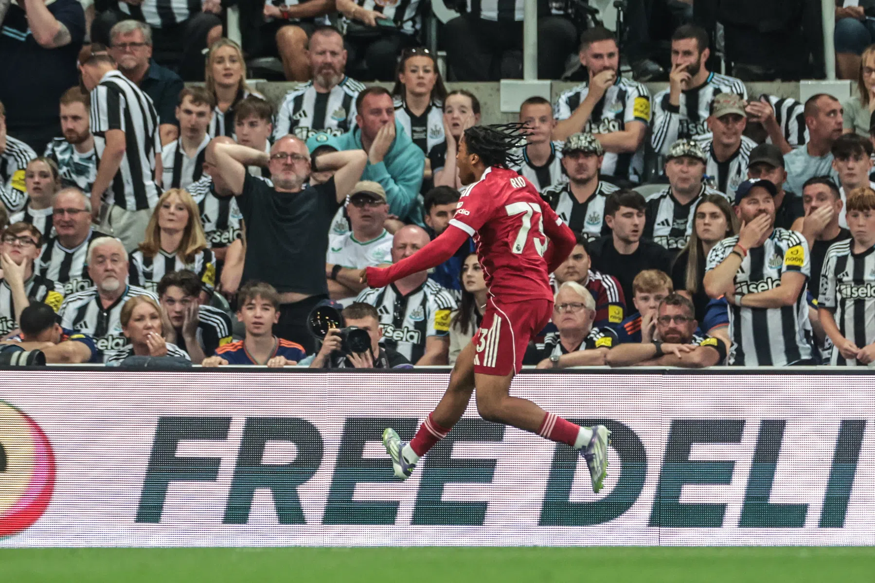 Opvallend: amper voetbal in marathonwedstrijd Newcastle – Liverpool