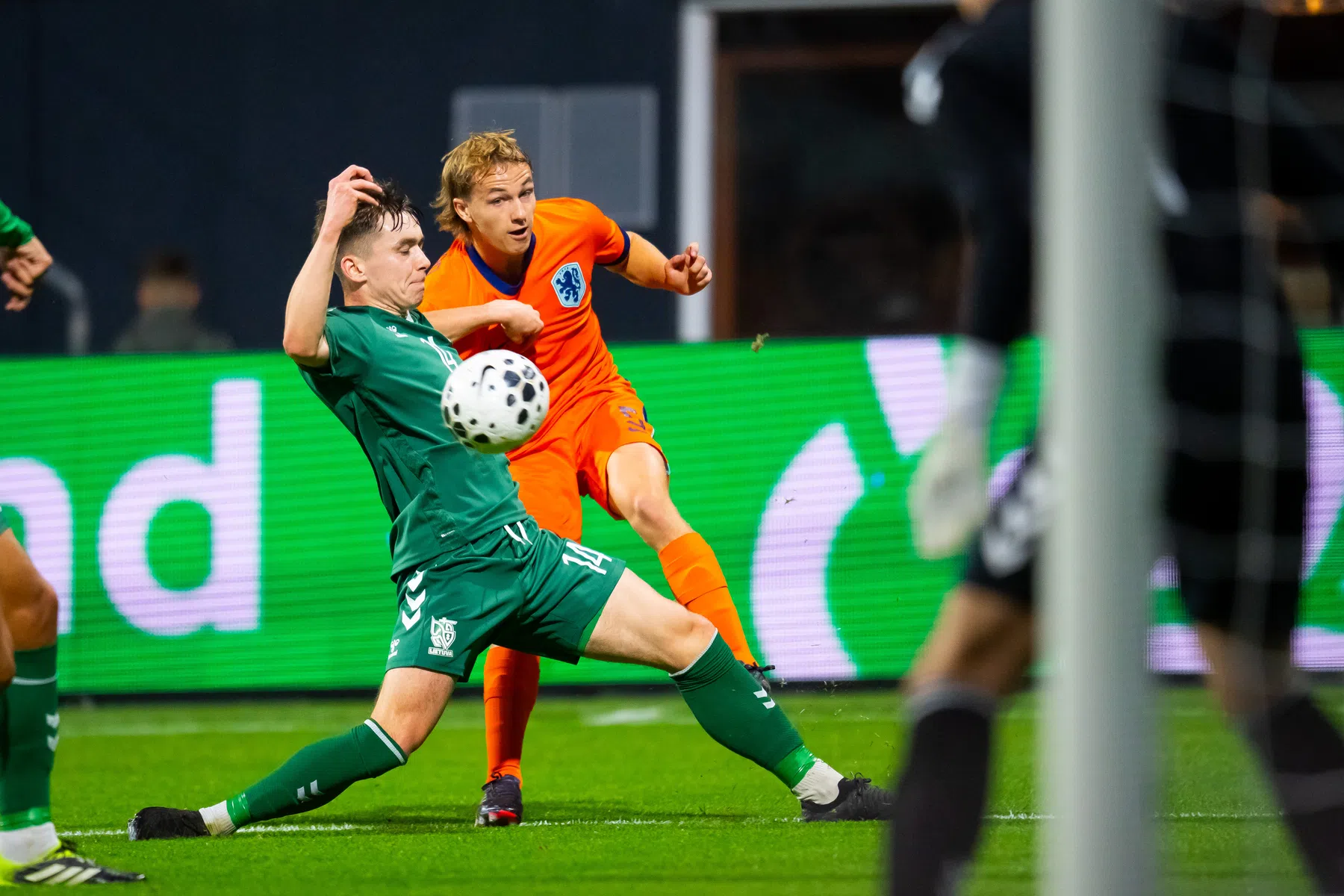Jong Oranje-debutant De Grand wimpelde Belgie af: 'Ik wil voor Nederland spelen'