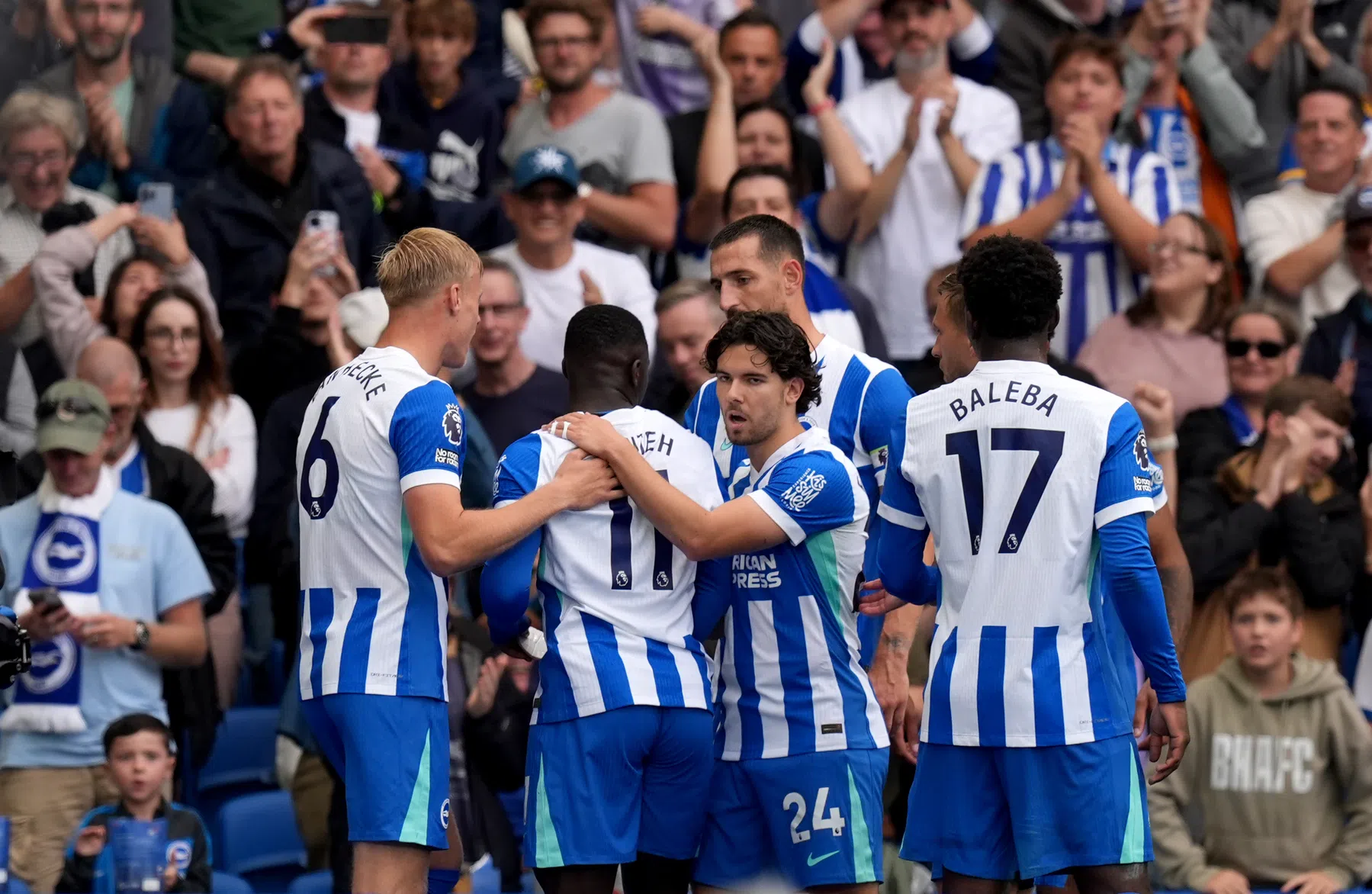 Brighton-baas uit zorgen over 'financiële waanzin' Premier League