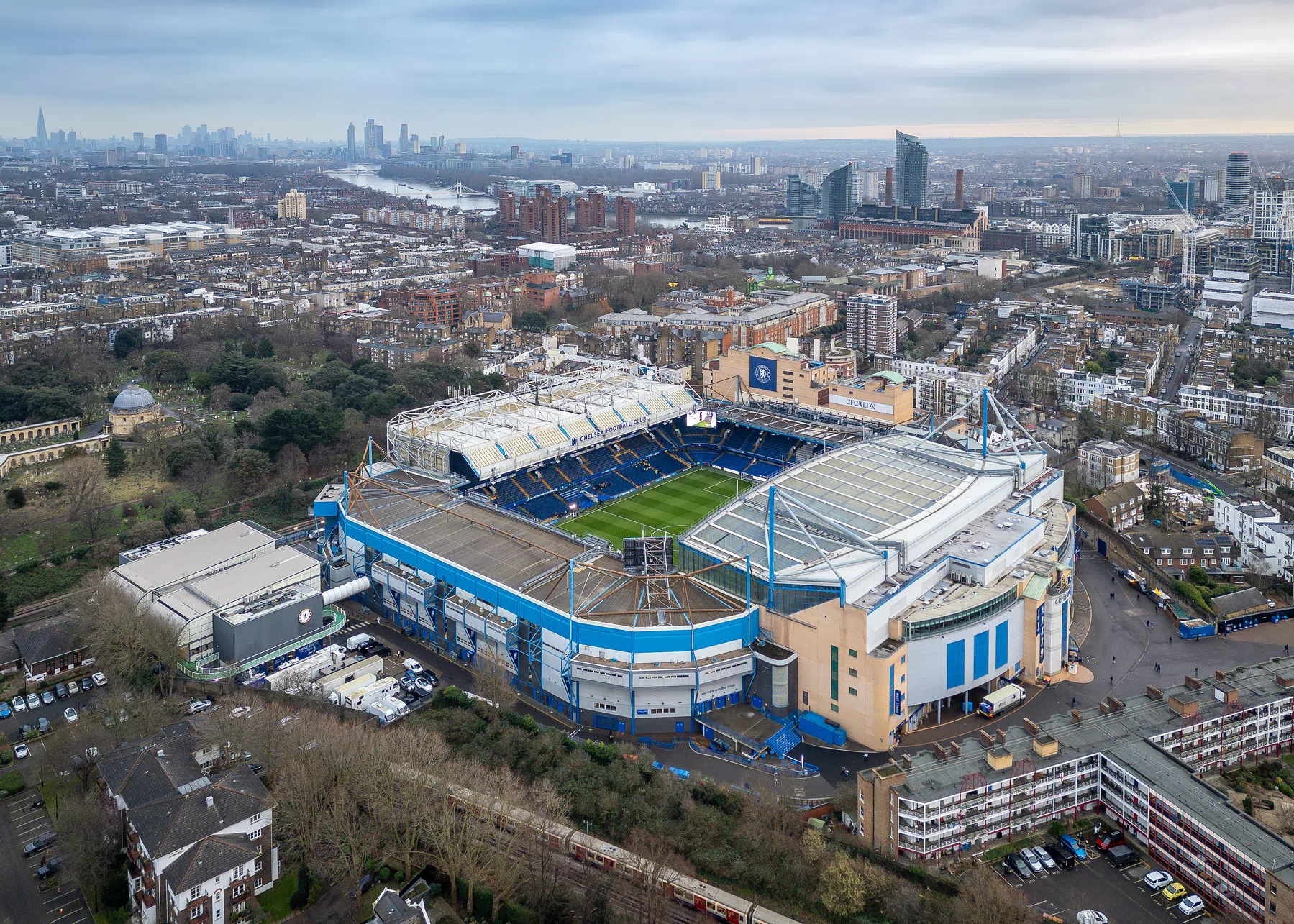 Hoe het schatrijke Chelsea langzaam verarmt als gevangene van Stamford Bridge
