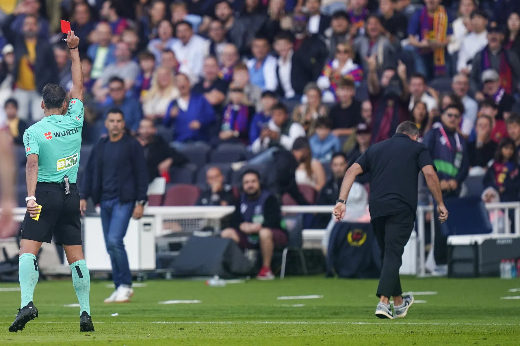 Barcelona hoopt toch op Flick op de bank tegen Real Madrid