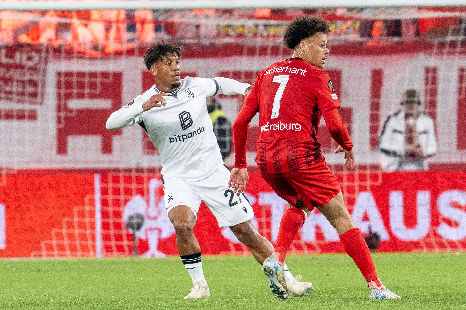 Freiburg ontsnapt aan nederlaag in aanloop naar Europees duel met Utrecht