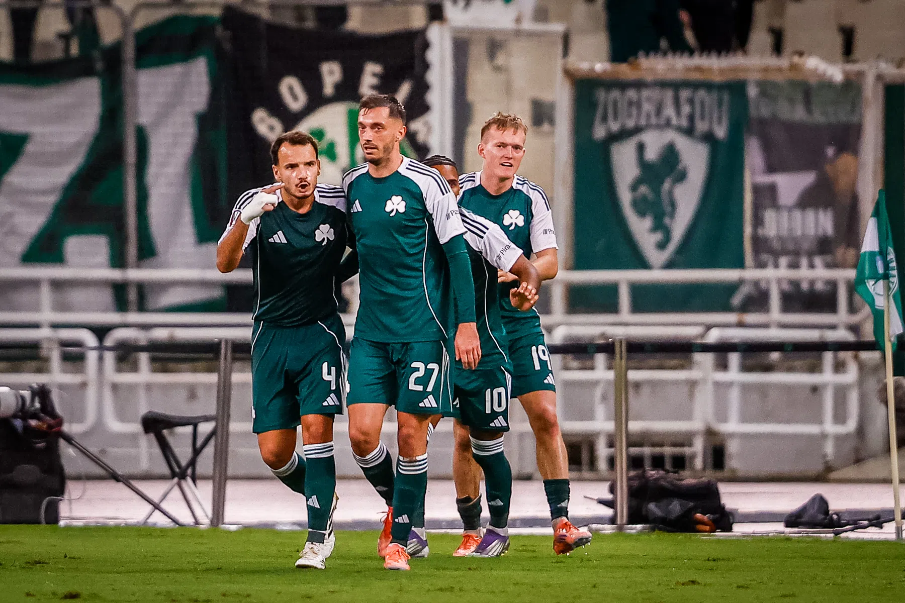Panathinaikos kwakkelt verder richting bezoek aan Feyenoord