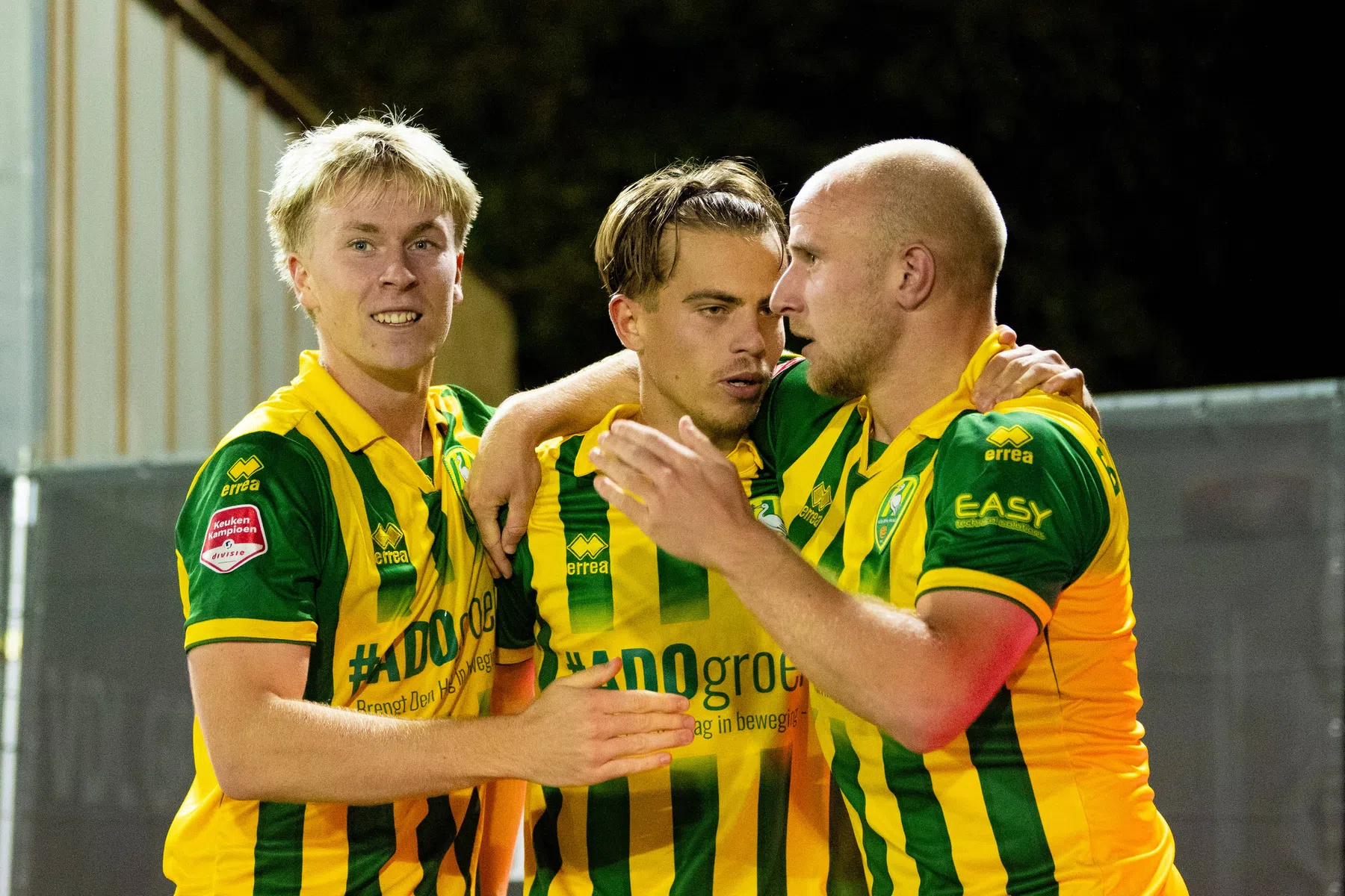 ADO Den Haag verlengt verblijf op de roze wolk, pak slaag voor Willem II