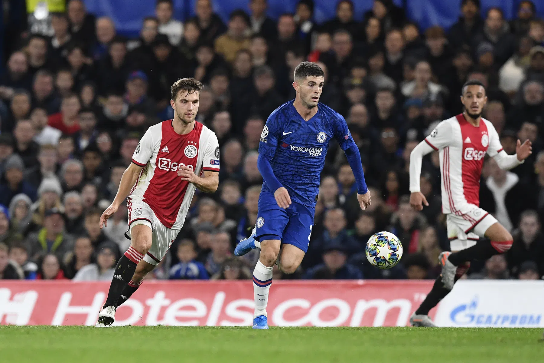 Veltman over bizar duel met Chelsea: 'Weet niet of ik daar nog aan wil denken'