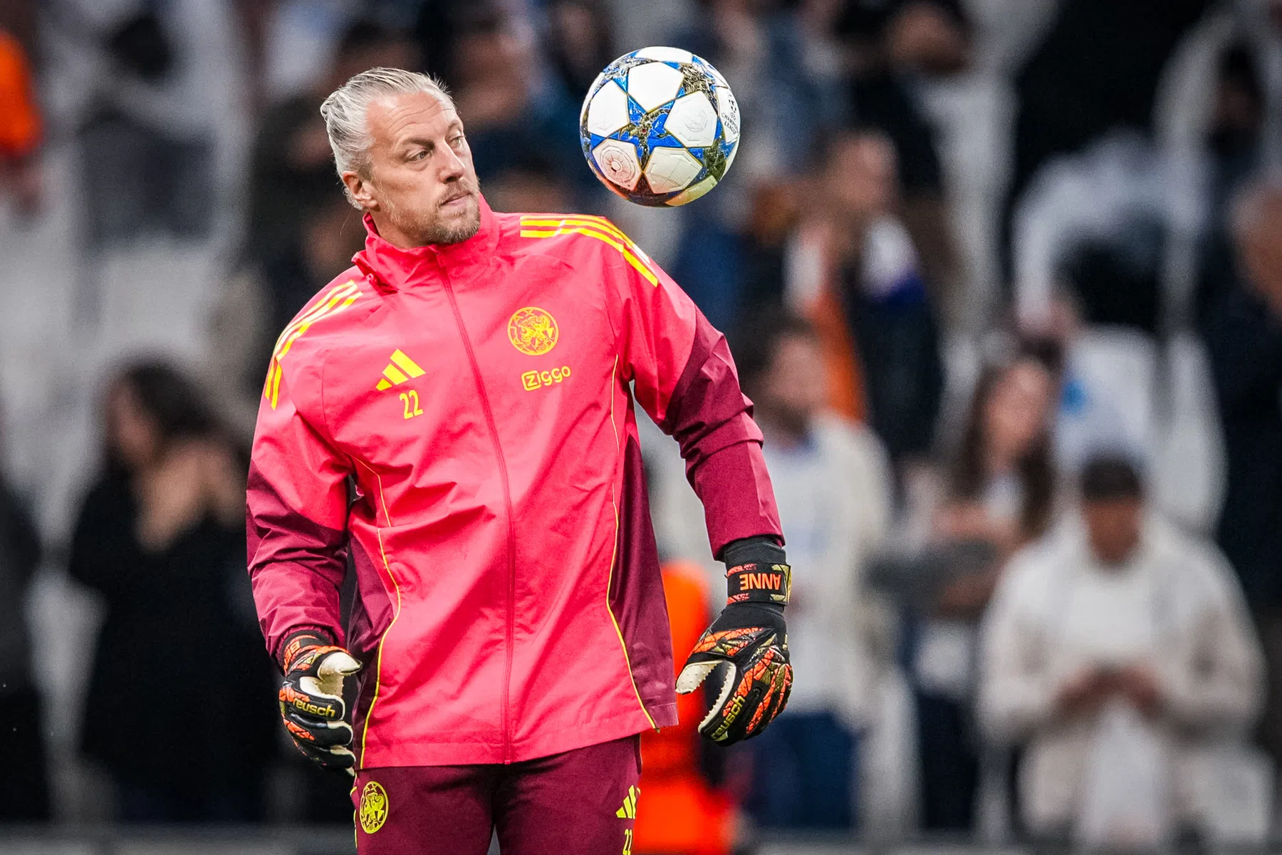 Pasveer wist vorige week vrijdag al dat hij met Ajax zou spelen tegen Chelsea