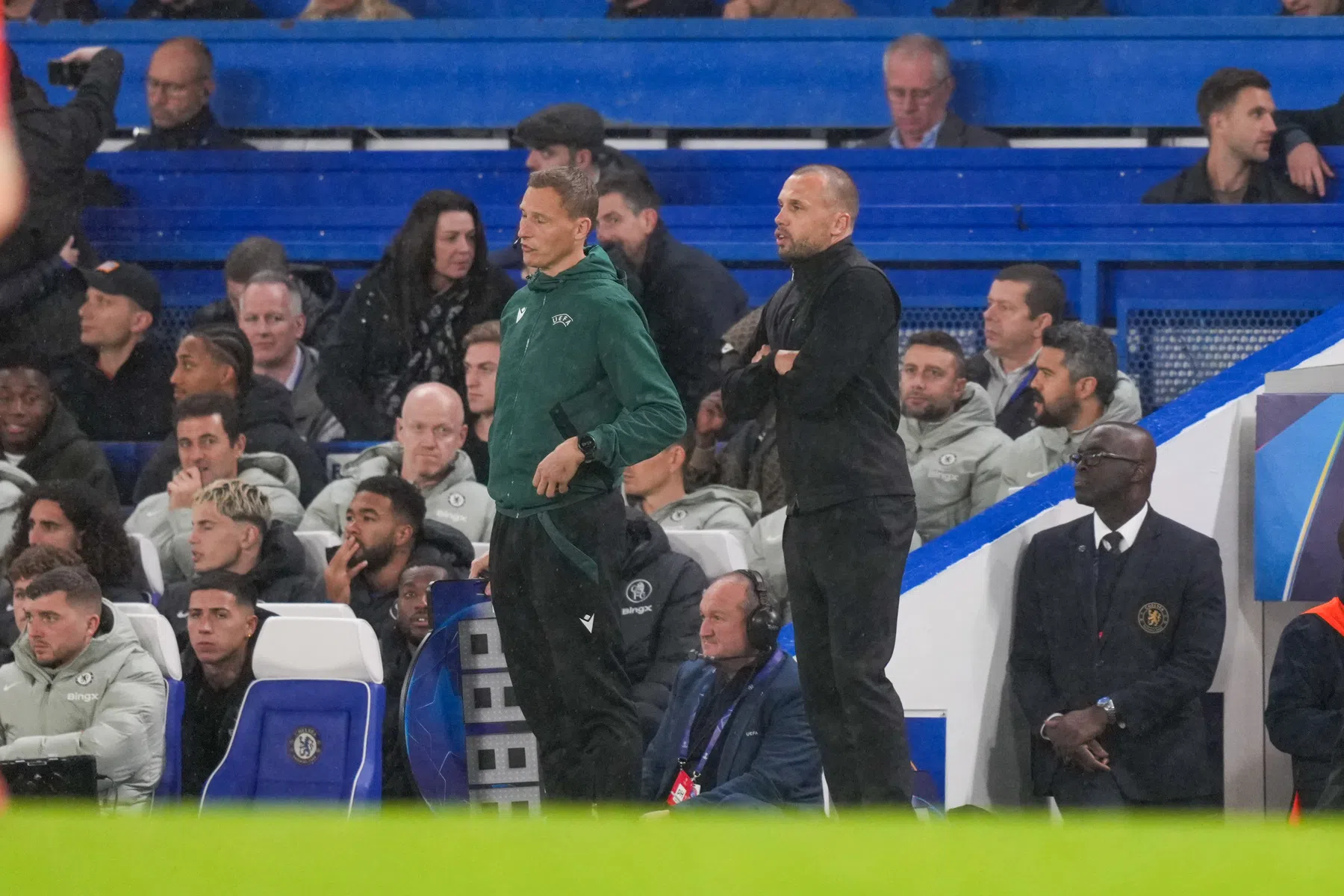Heitinga na spreekkoren: 'Ik begrijp de emoties bij de fans'