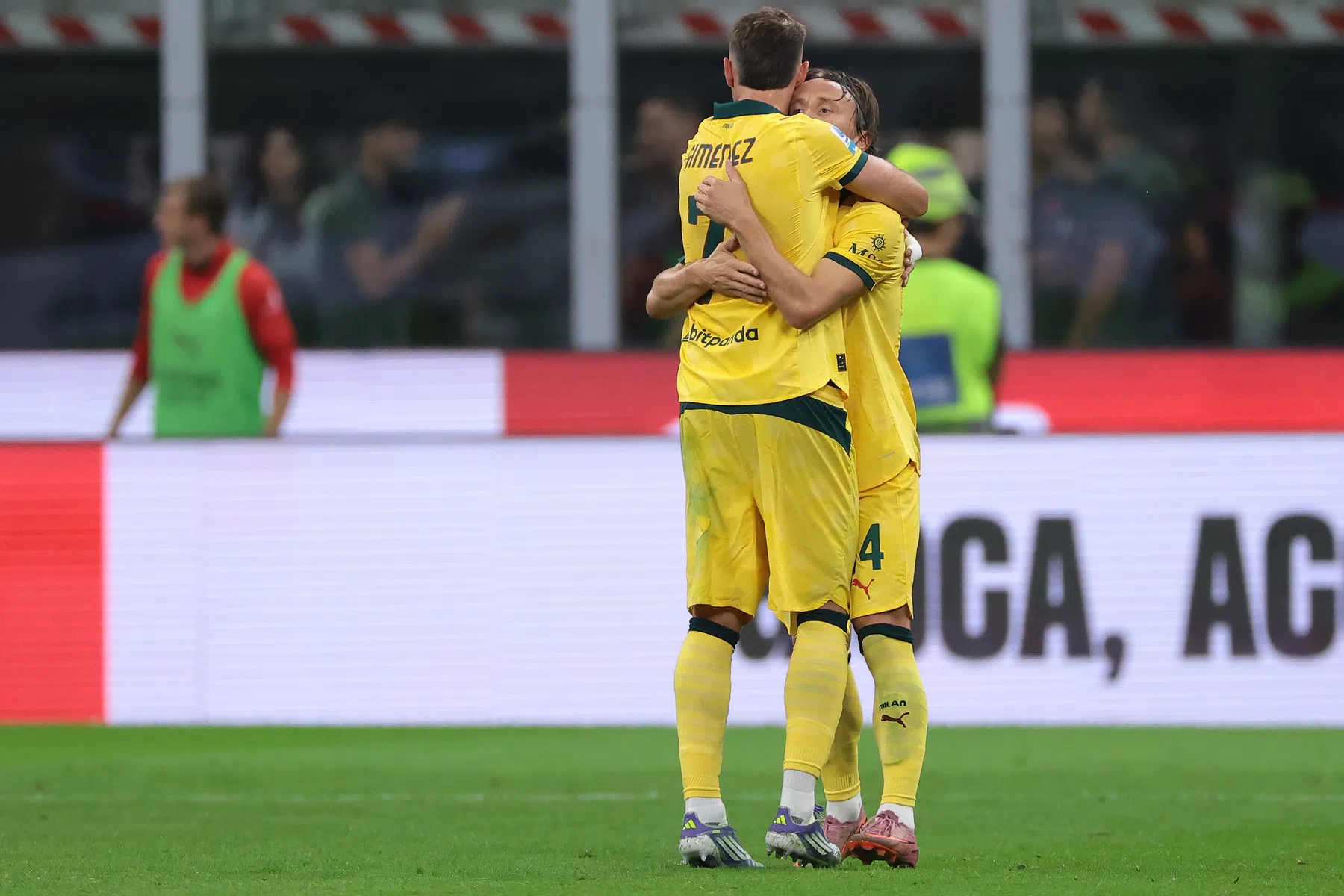Gimenez legt uit waarom Modric geen liedje hoefde te zingen voor AC Milan-selectie