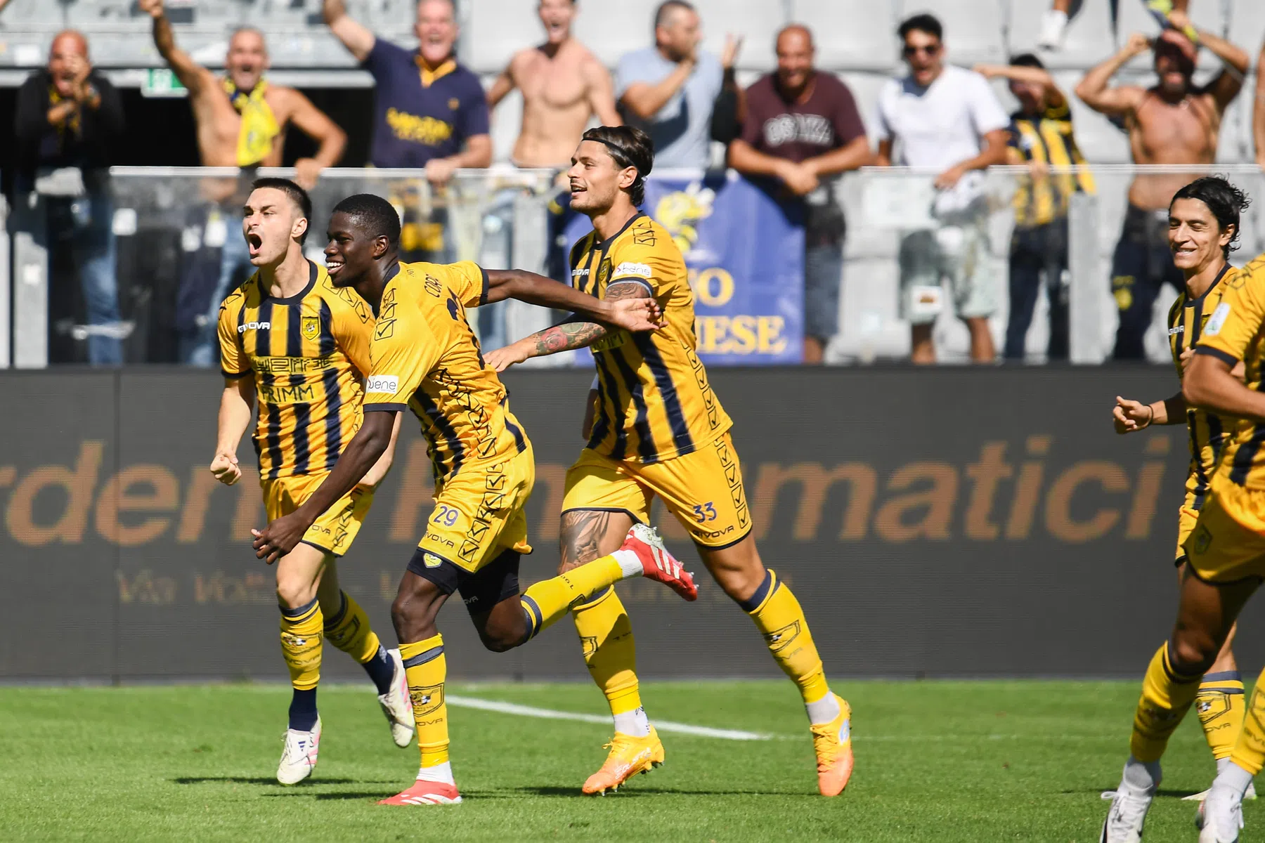 Italiaanse club onder curatele gesteld door banden met maffia
