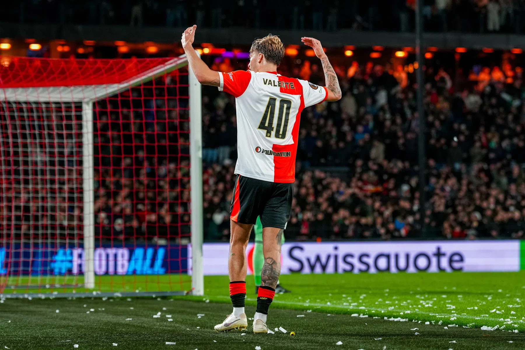 Luciano Valente: wie belt eerder, Koeman of Gattuso?