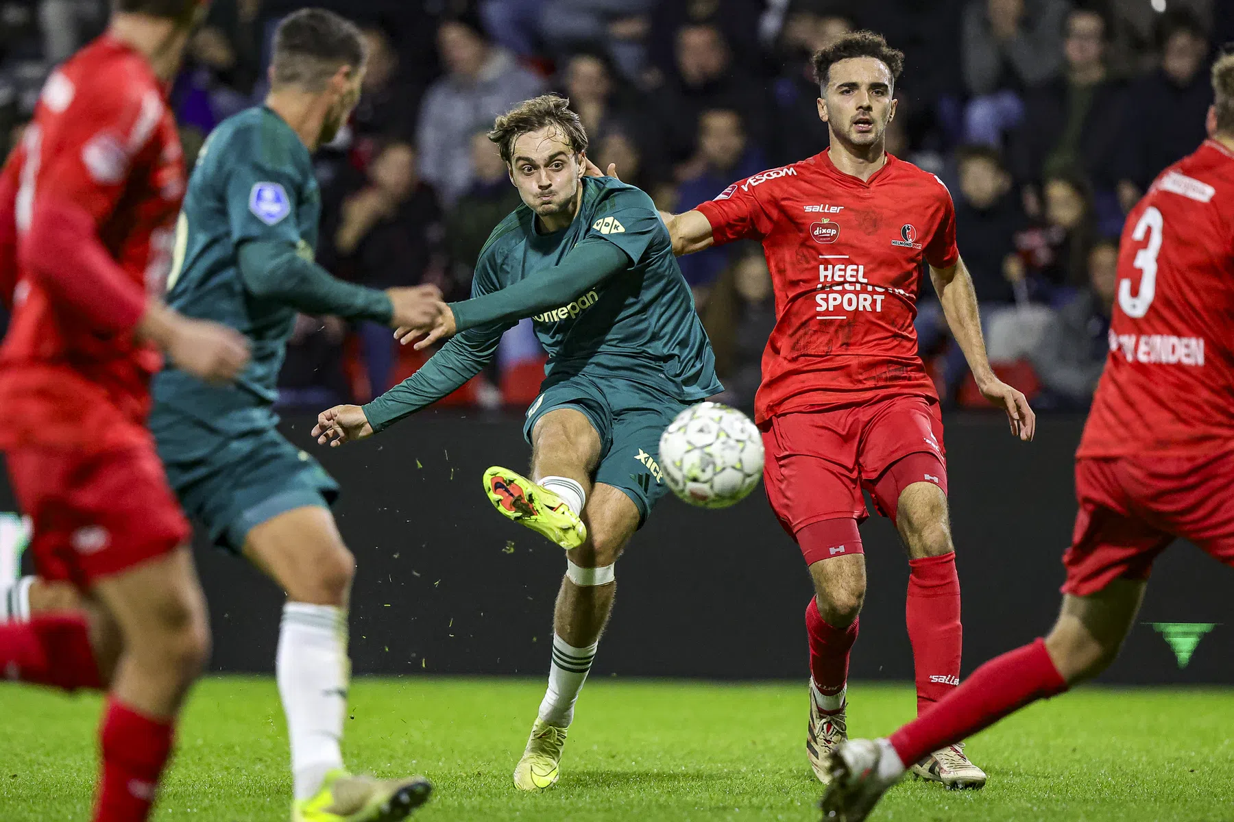 PEC Zwolle soeverein naar volgende ronde