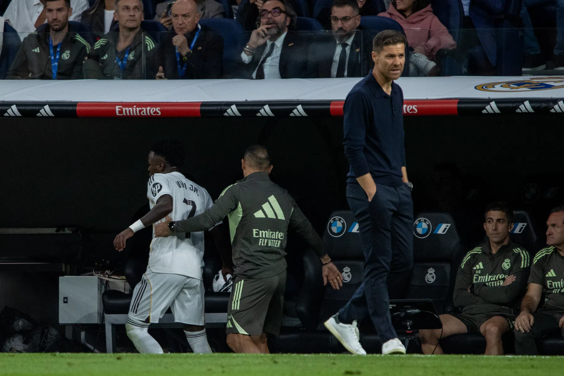 Twijfels over toekomst Vinícius groeien na aanvaring met Alonso