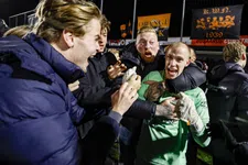Thumbnail for article: Half Katwijk is zijn stem kwijt door de enige échte vliegende kiep