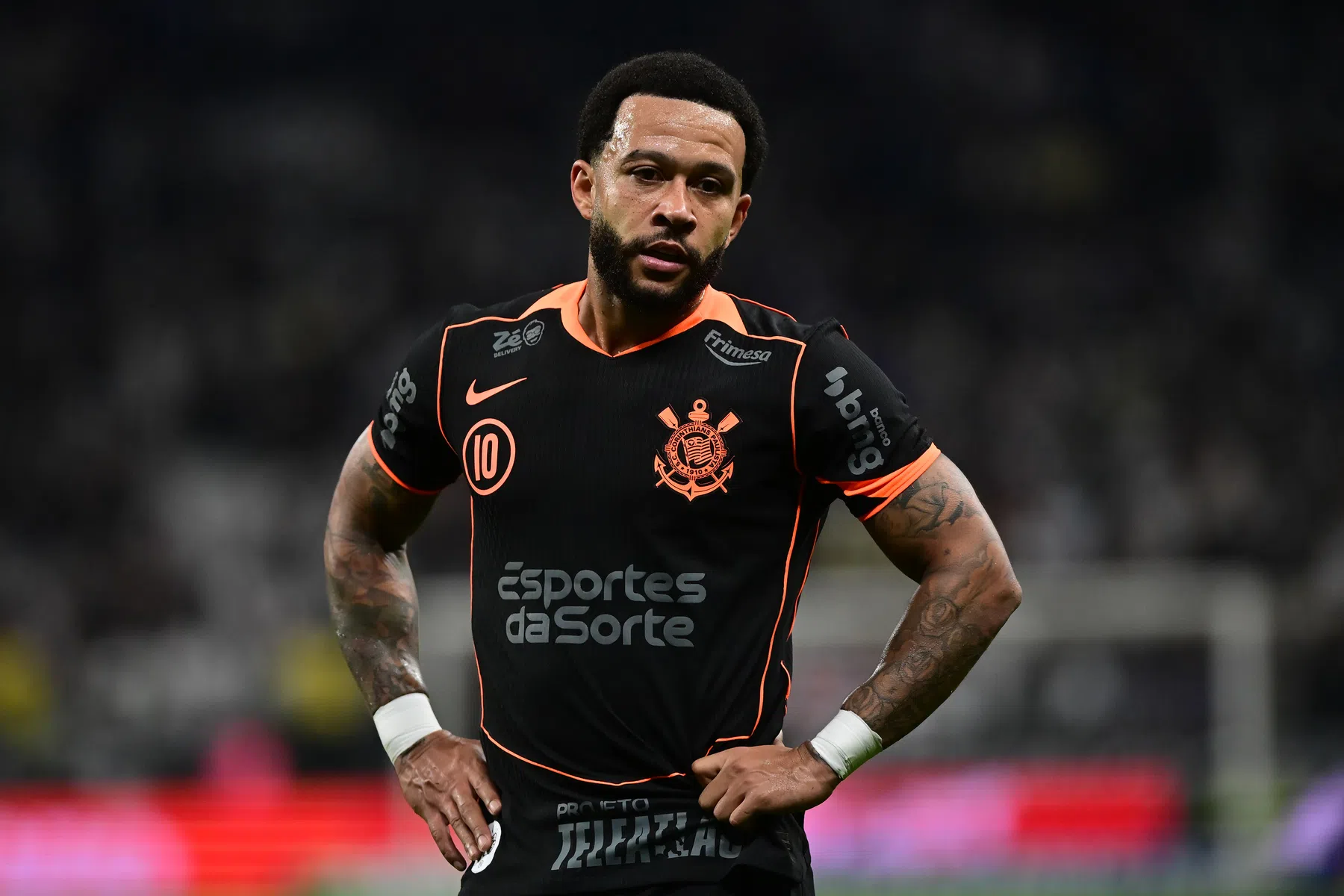 Memphis gestrand in Rio de Janeiro en mist training