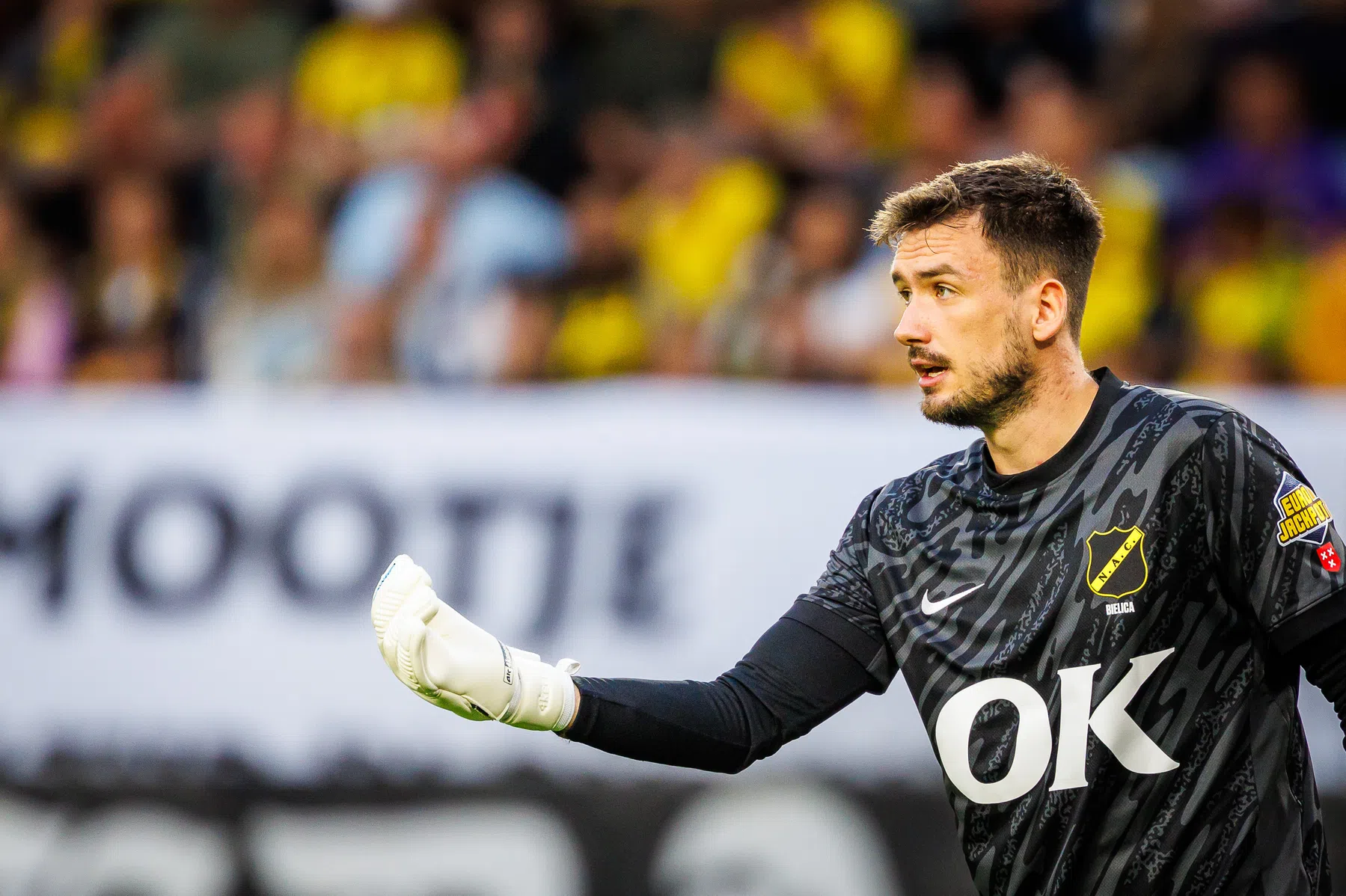 Hoefkens lijkt na twee duels met Lamprou terug te vallen op Bielica