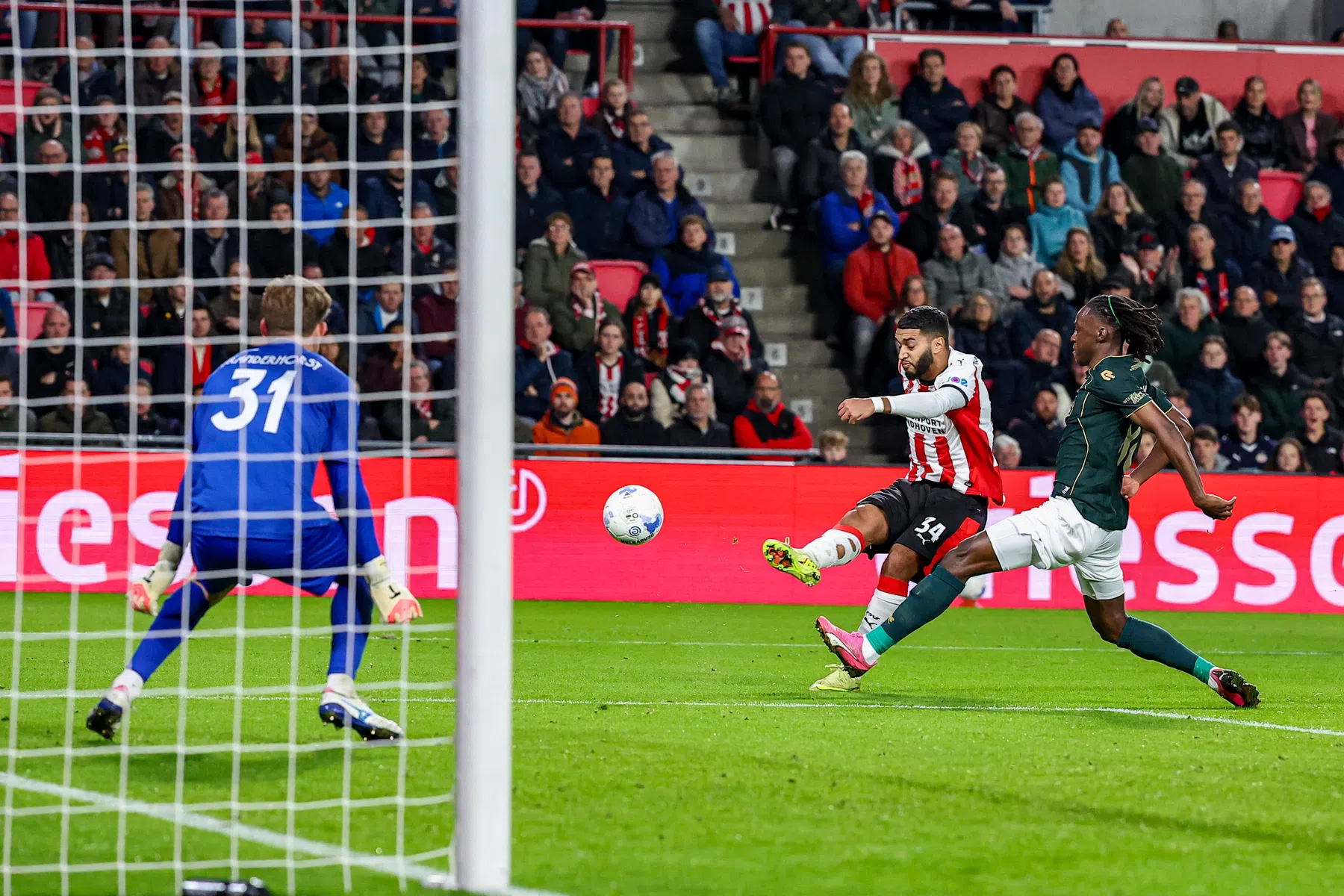Weer twee goals voor Saibari, weer zijn ze fraai