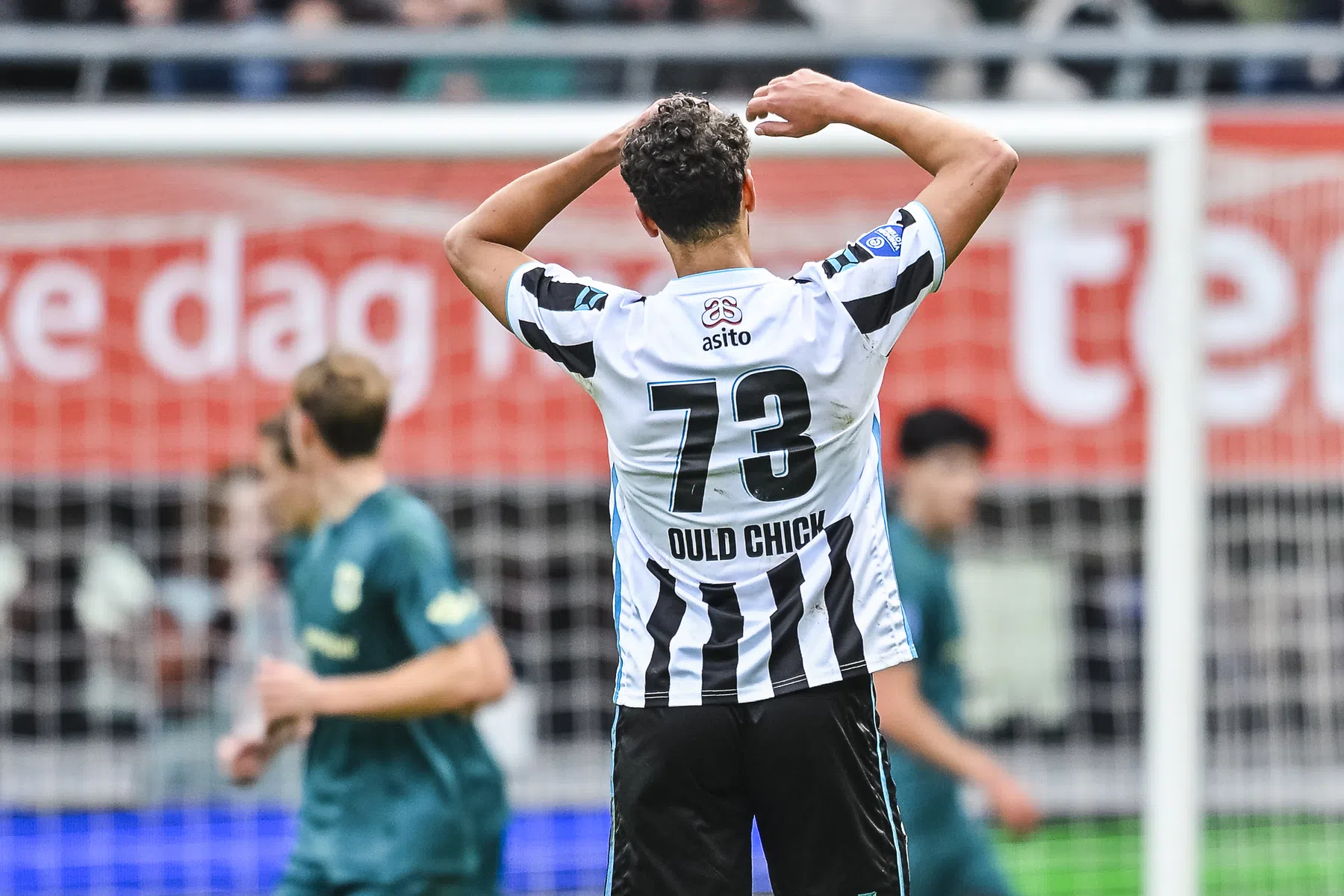 Ongelukkige drukfout op shirt Heraclied Ould-Chikh