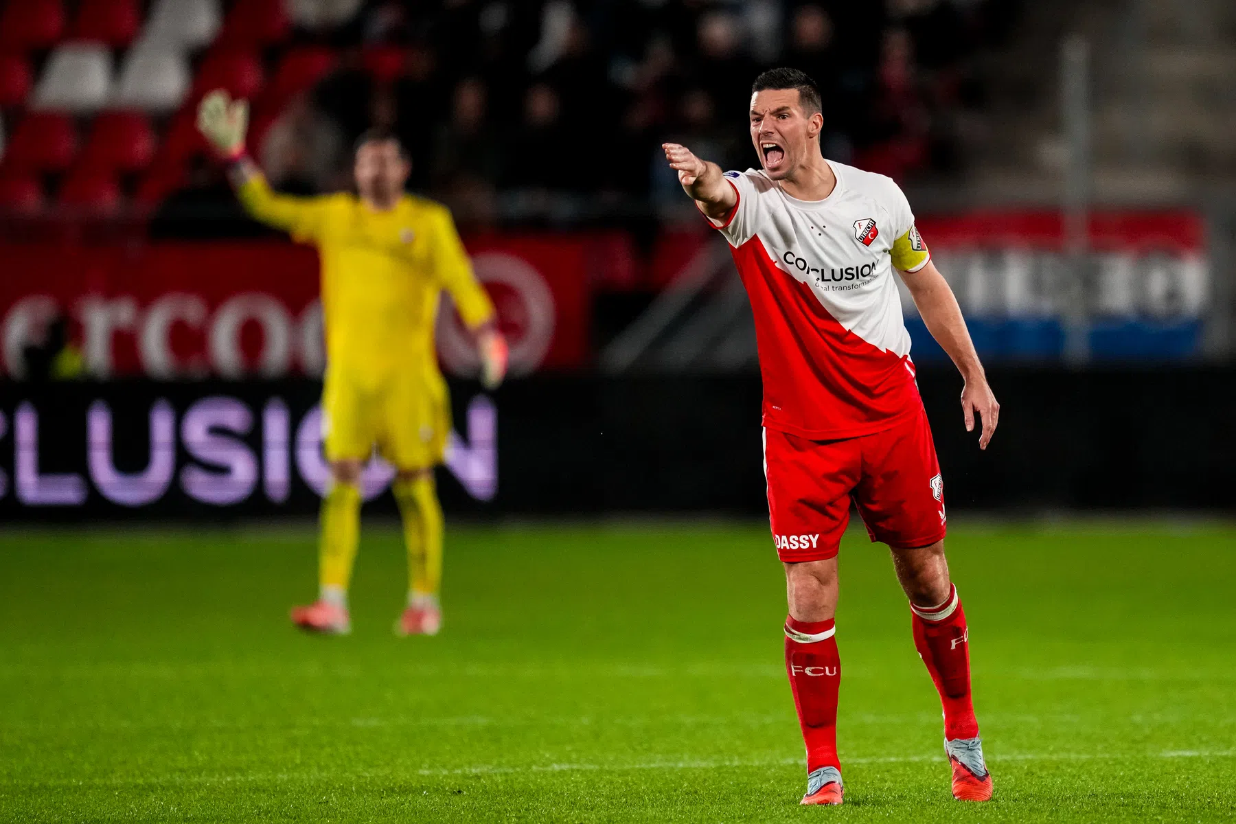 FC Utrecht werkt aan teamgeest in moeilijke periode: 'Padellen en uit eten'