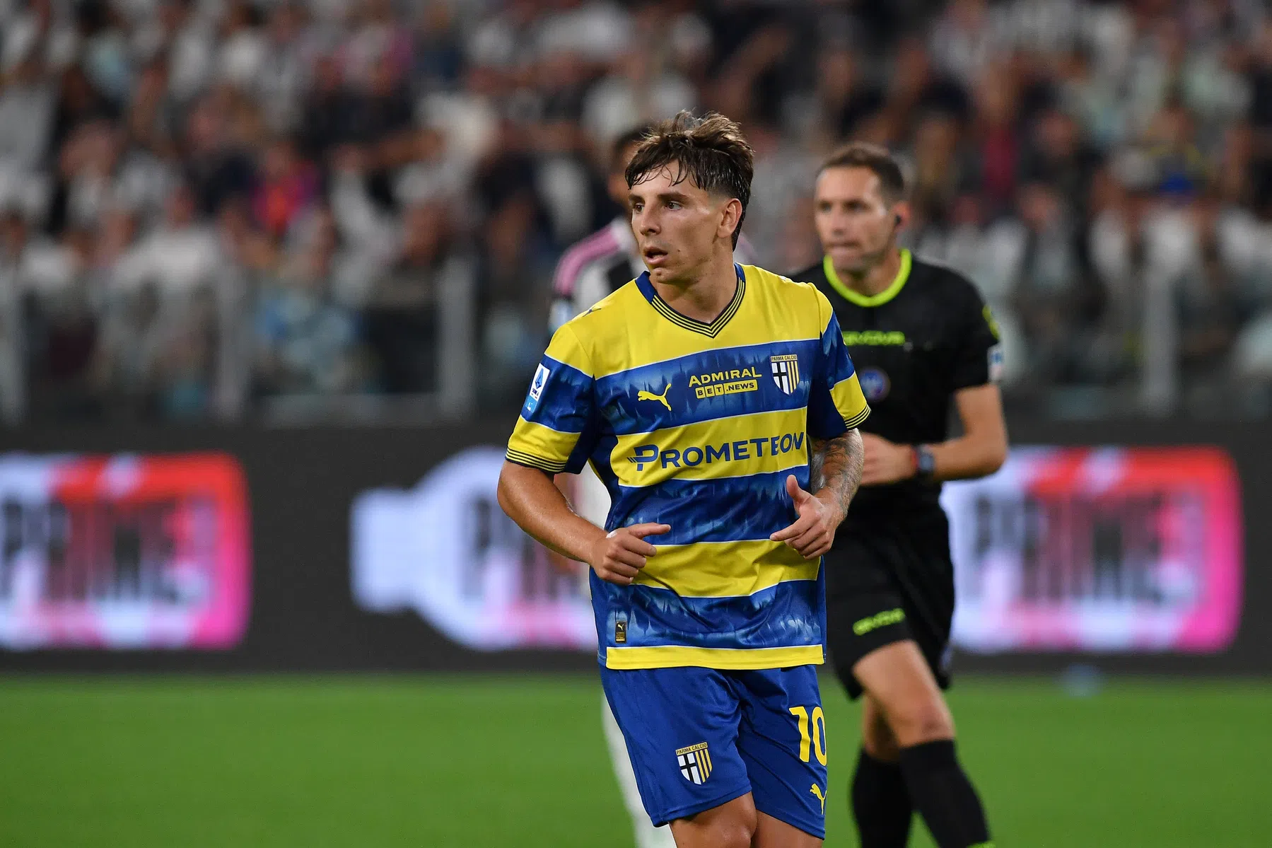 Parma scoort uit ingestudeerde aftrap al na 13 seconden