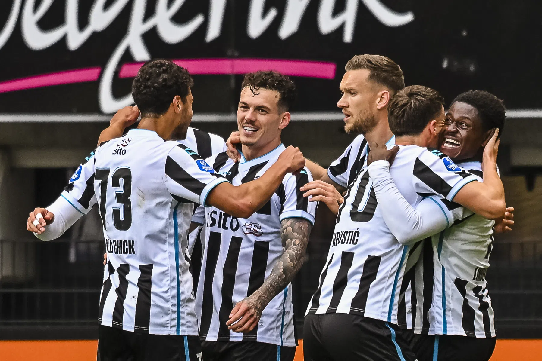 Heracles en PSV slokken groot deel van Elftal van de Week op