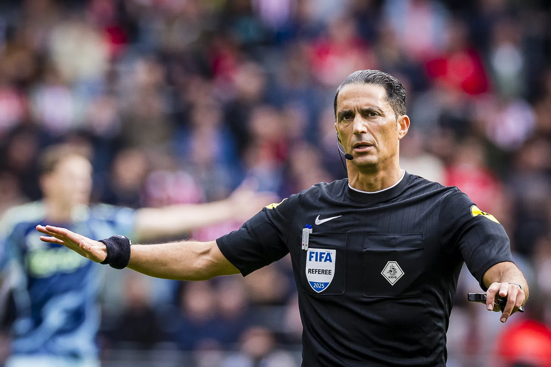 KNVB geeft Gözübüyük de leiding over Eredivisie-topper