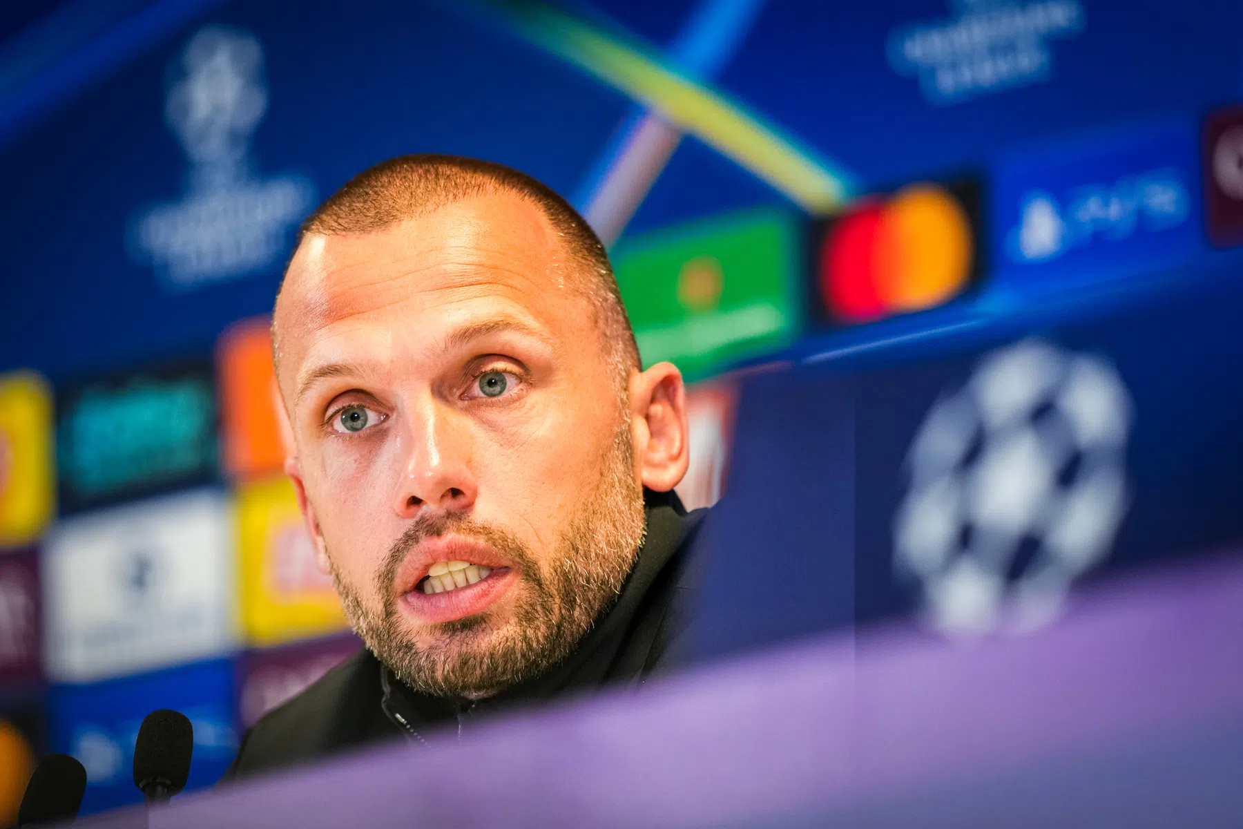 Heitinga ziet kansen voor Ajax om van 'akelige nul' af te komen