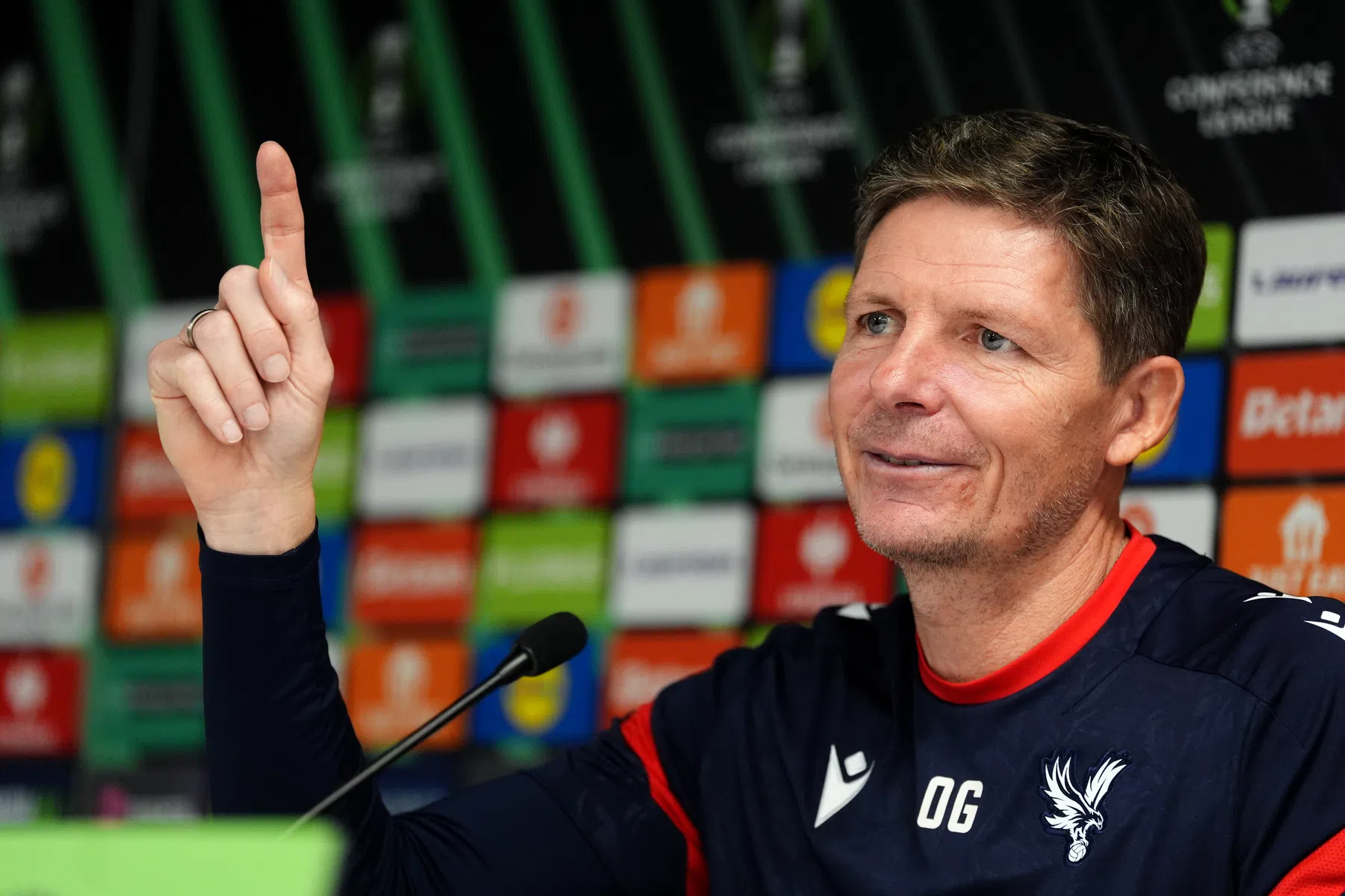 Glasner waarschuwt Crystal Palace voor AZ en heeft positief blessurenieuws