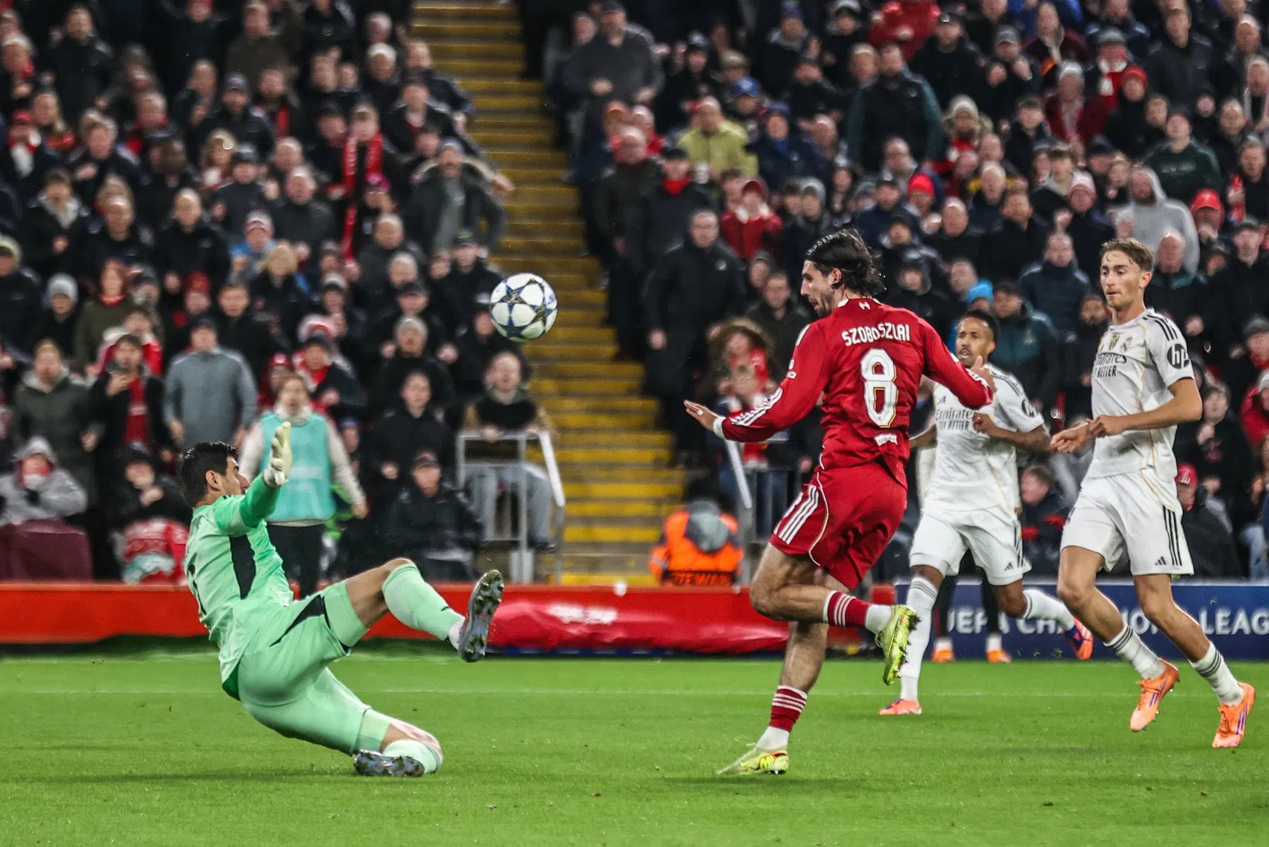 Courtois voert reddingklassement aan: 'Slecht nieuws voor Real Madrid'