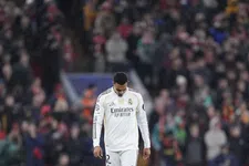 Thumbnail for article: Carragher begrijpt uitfluiten Alexander-Arnold volledig: 'Heeft ons misleid'