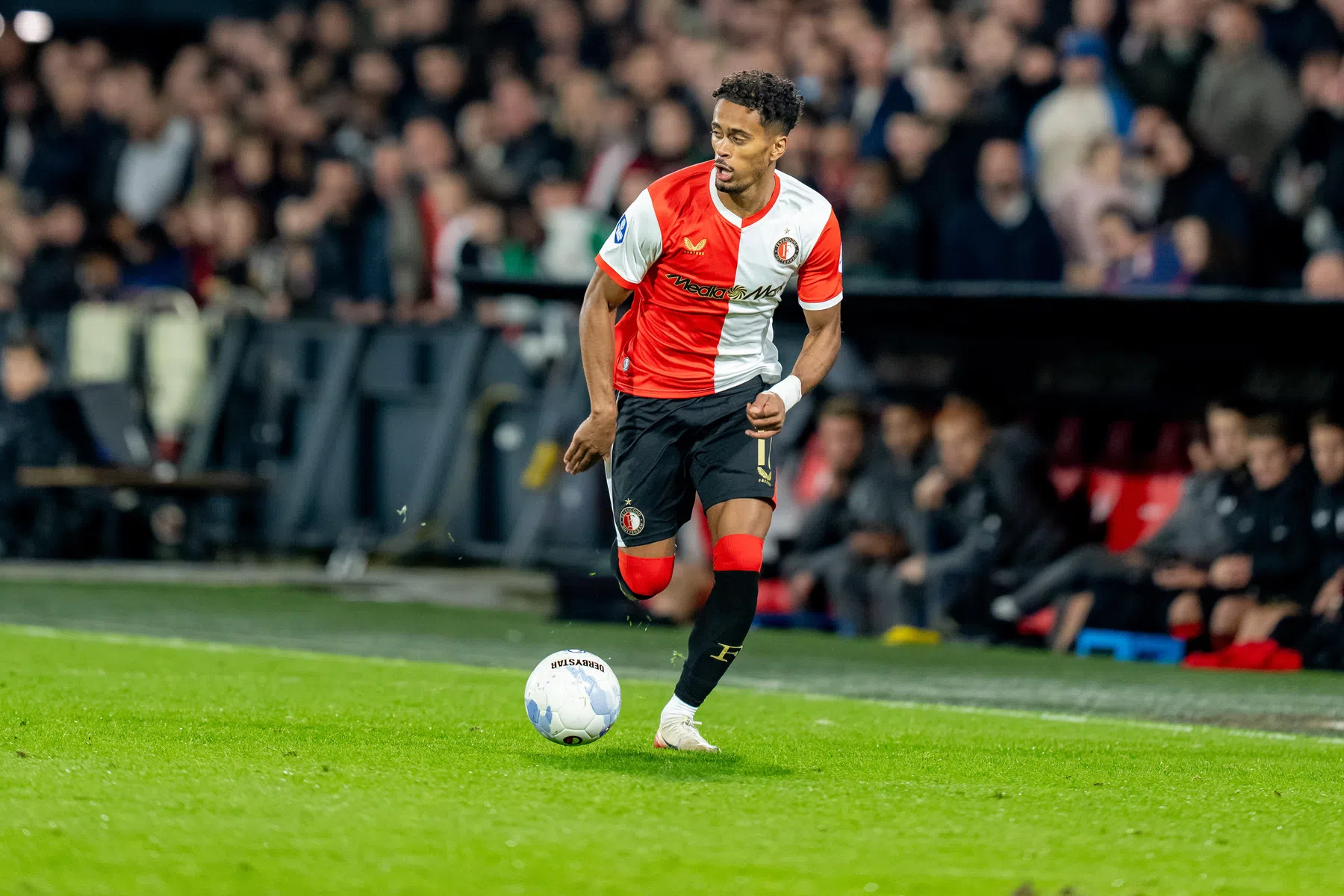 Waarom Van Persie Borges boven Sliti en Sauer kiest tegen Stuttgart