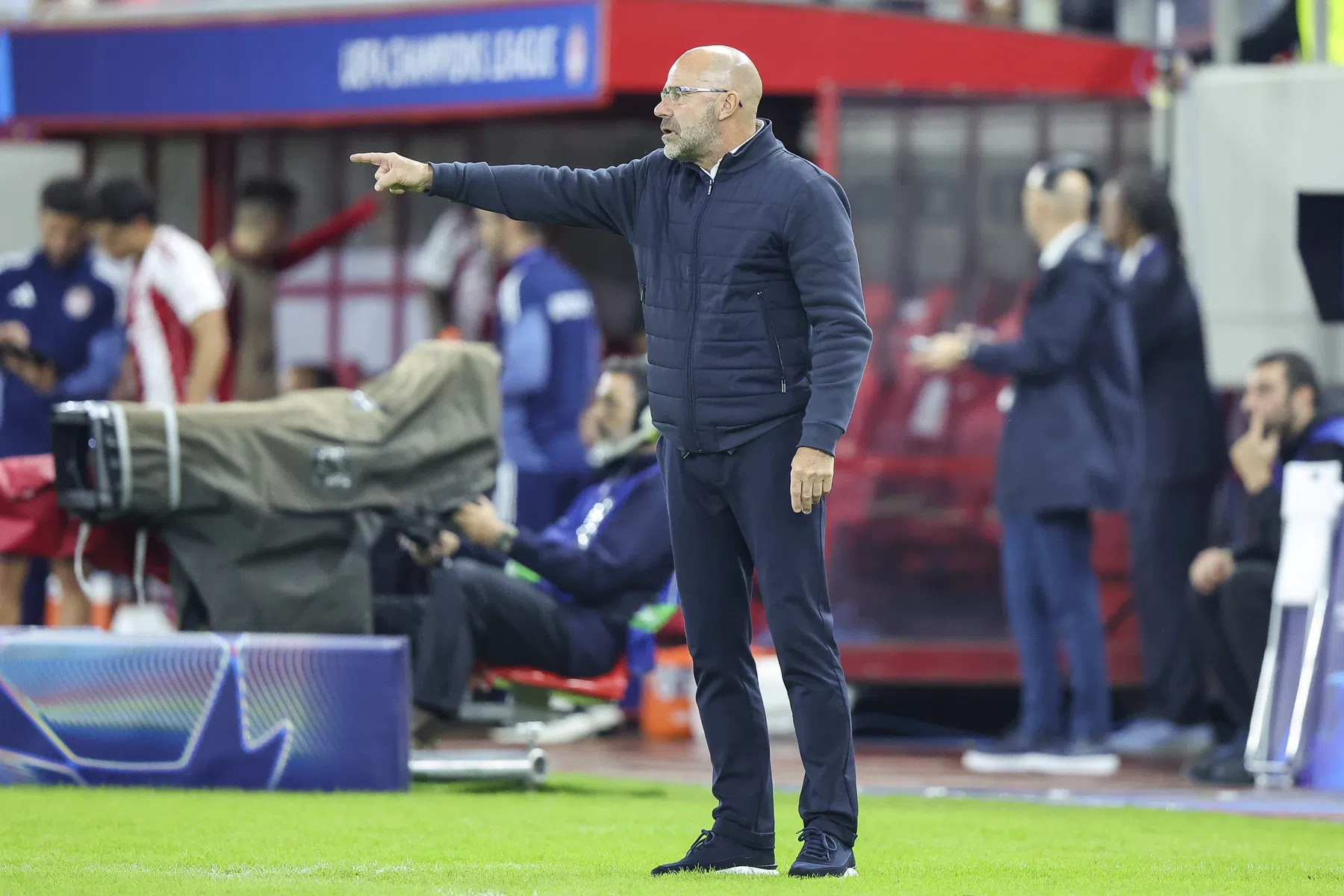PSV-trainer Peter Bosz is enthousiast over AZ