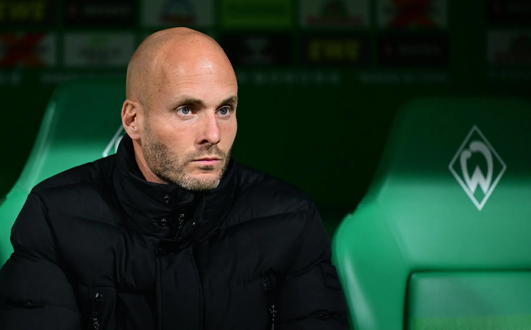 Nederlaag in extremis brengt positie Simonis bij Wolfsburg verder aan het wankelen