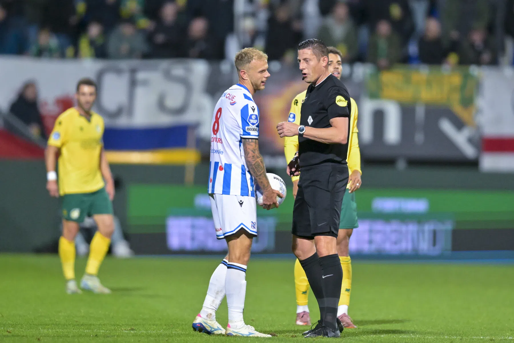 Frustratie bij Heerenveen: 'Bizar dat je deze wedstrijd verliest, schandalig'