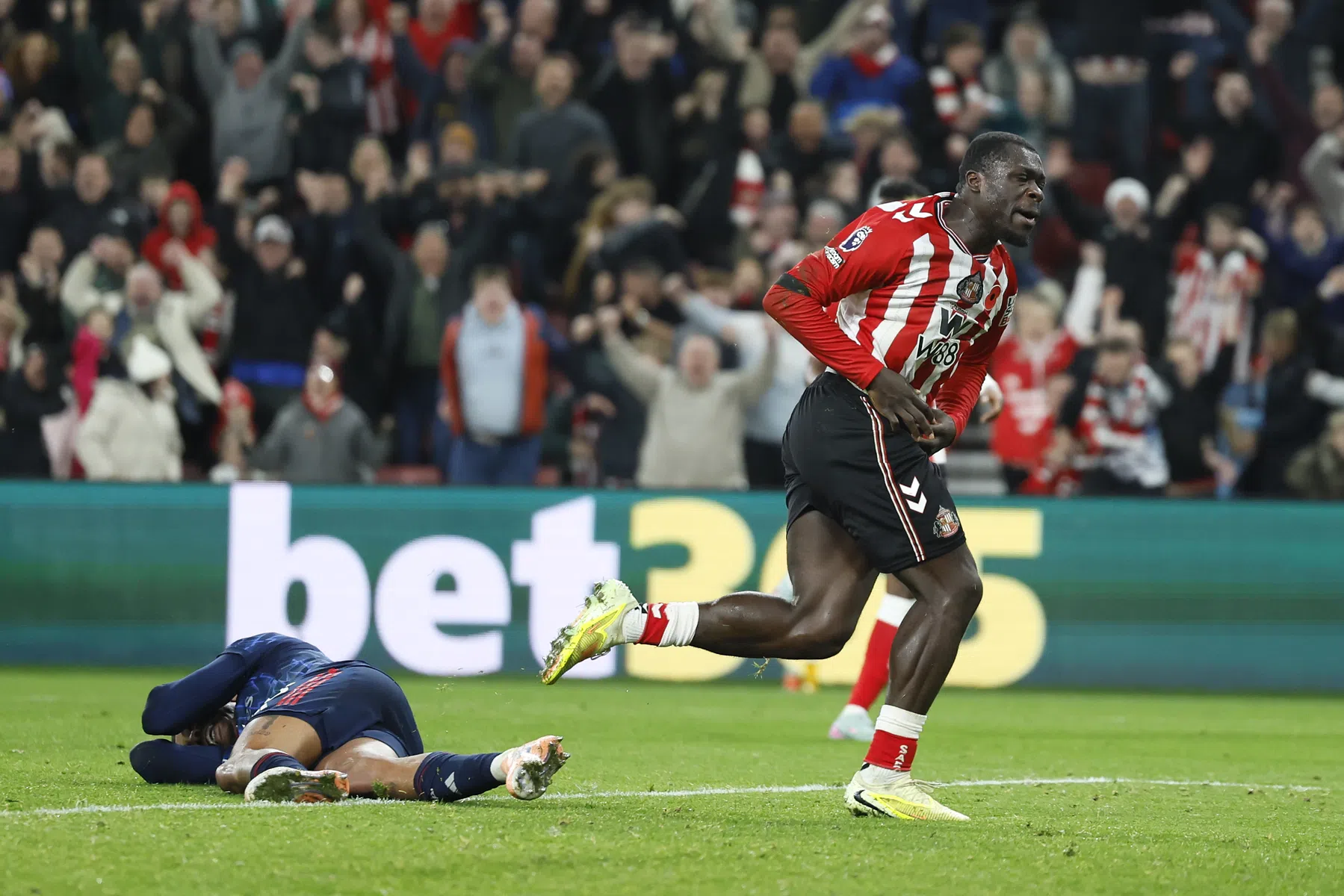 Brobbey helpt Sunderland aan geweldige stunt tegen Arsenal