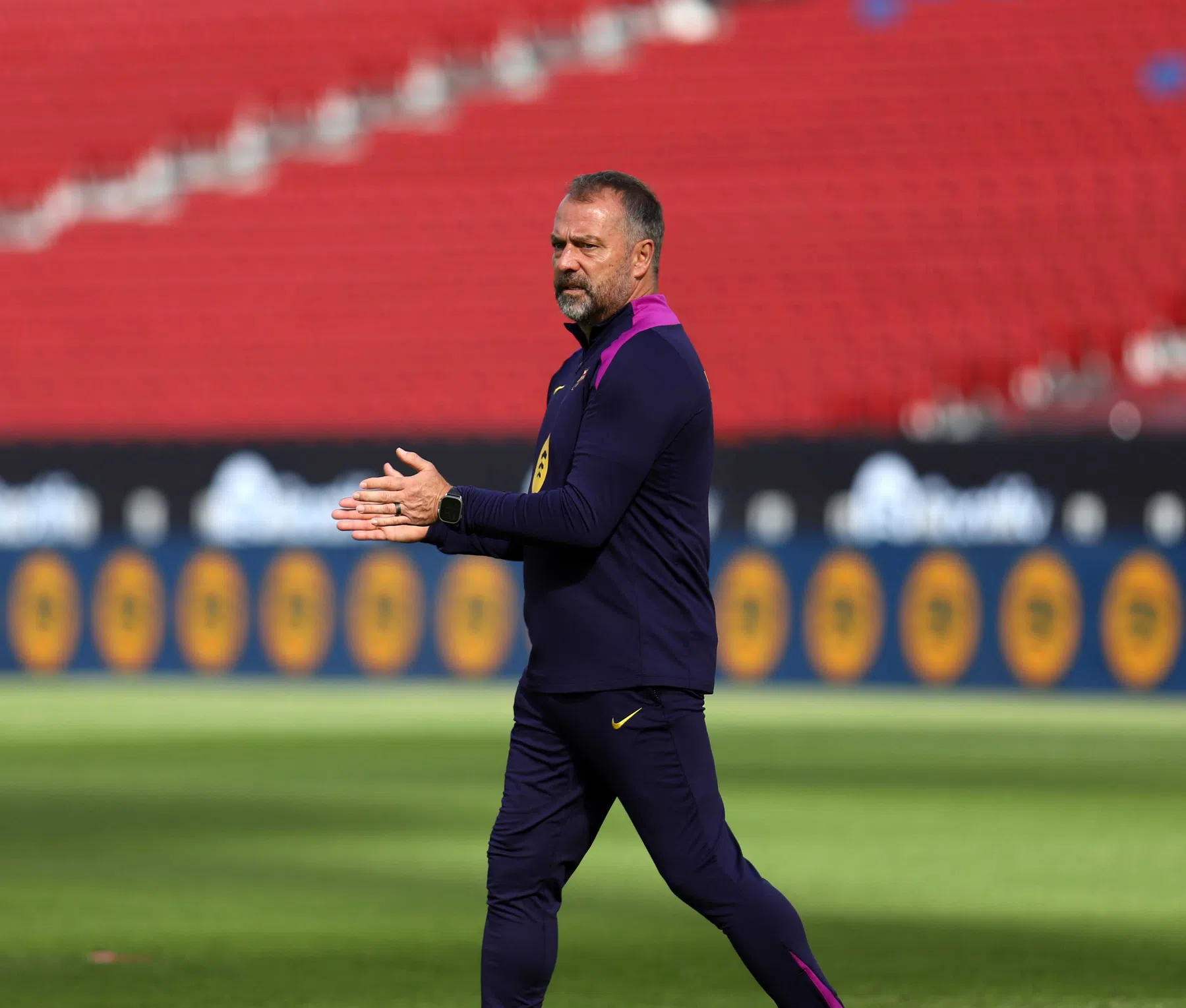 Barcelona-trainer Hansi Flick is vol vertrouwen richting Celta-uit