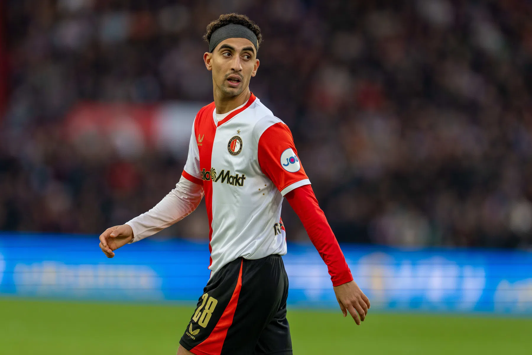 Van Persie verklaart waarom Steijn en Targhalline niet spelen