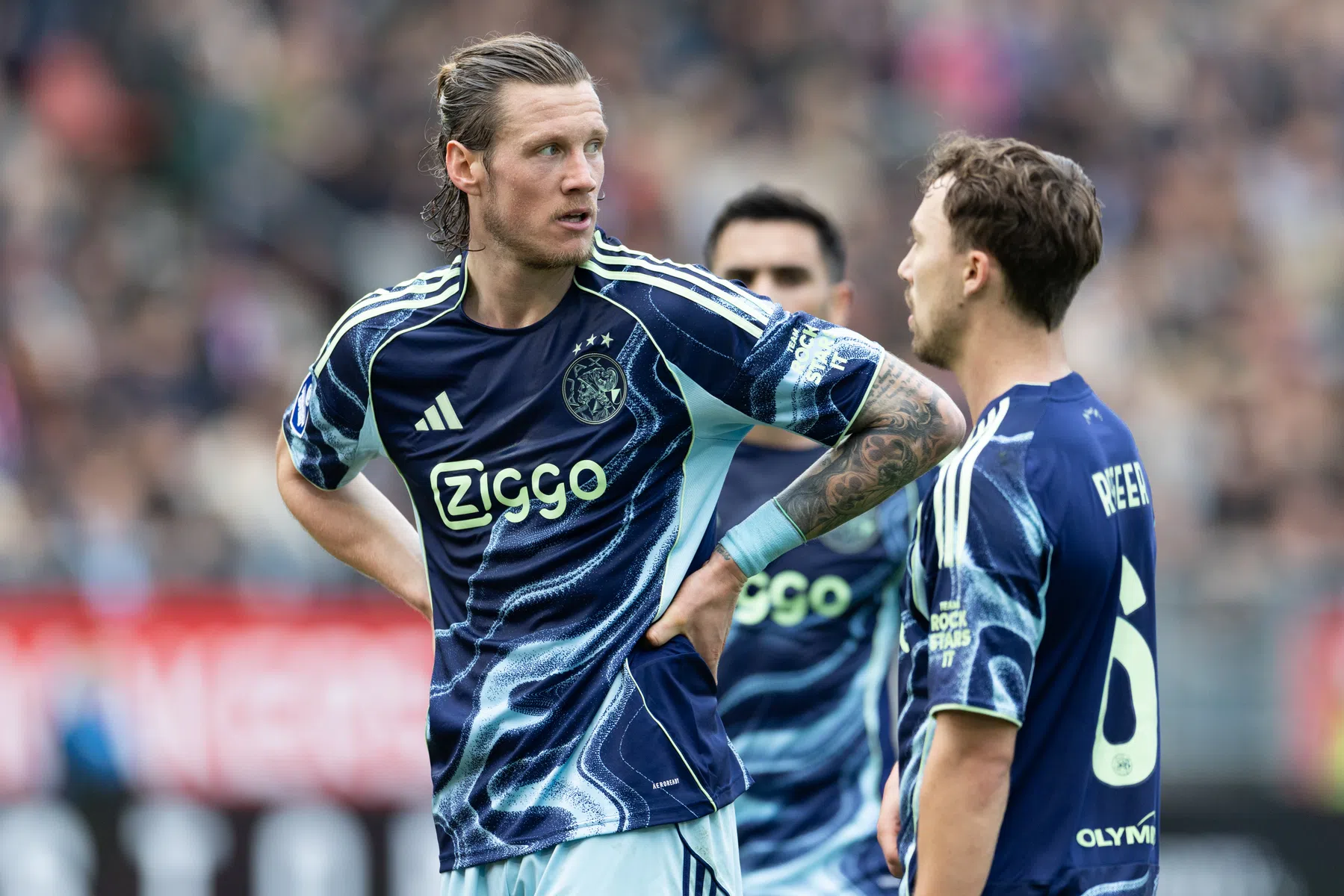 Wout Weghorst is boos op de arbitrage na FC Utrecht - Ajax