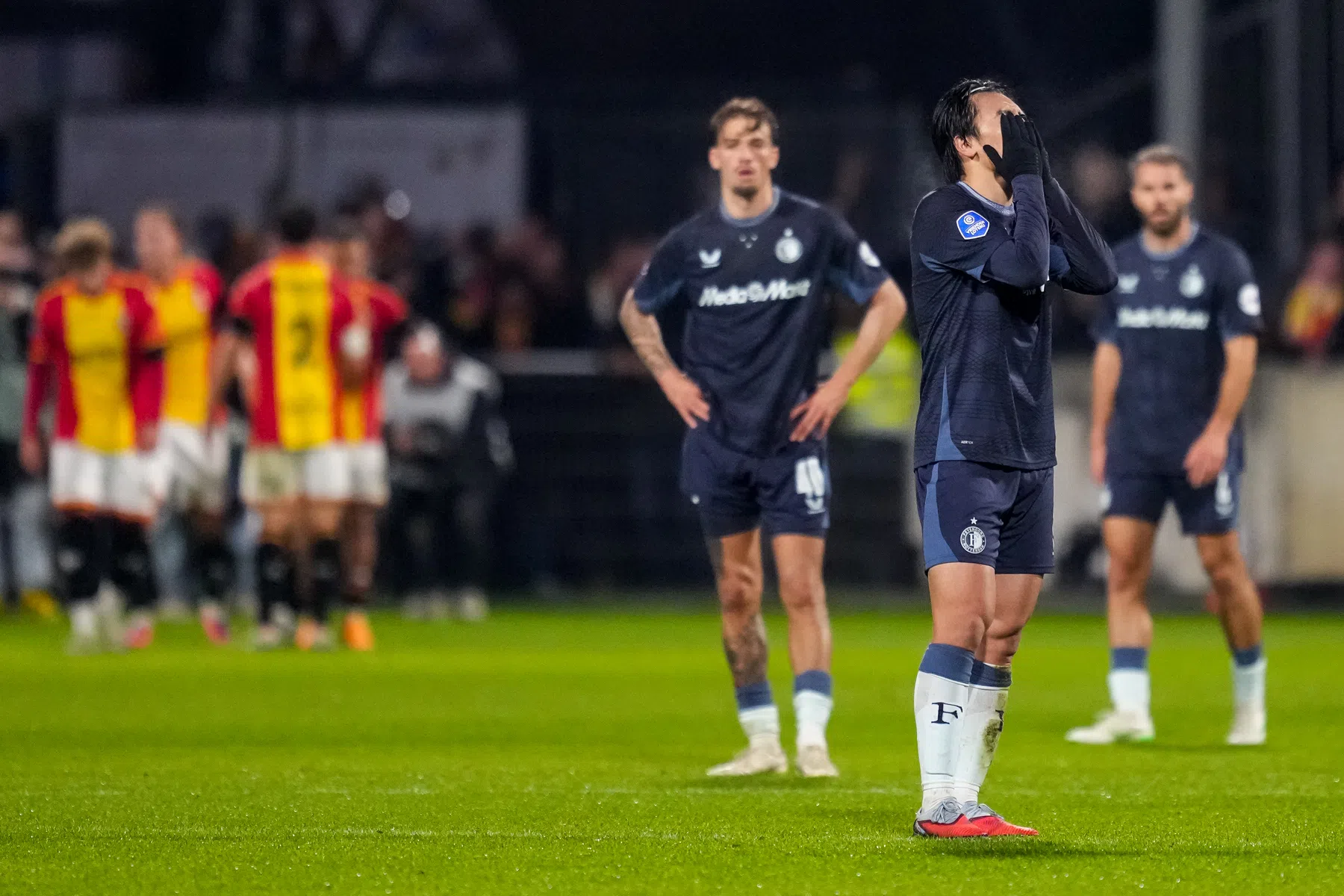 Feyenoord kent totale off-day: 'Het was pijnlijk om te zien'