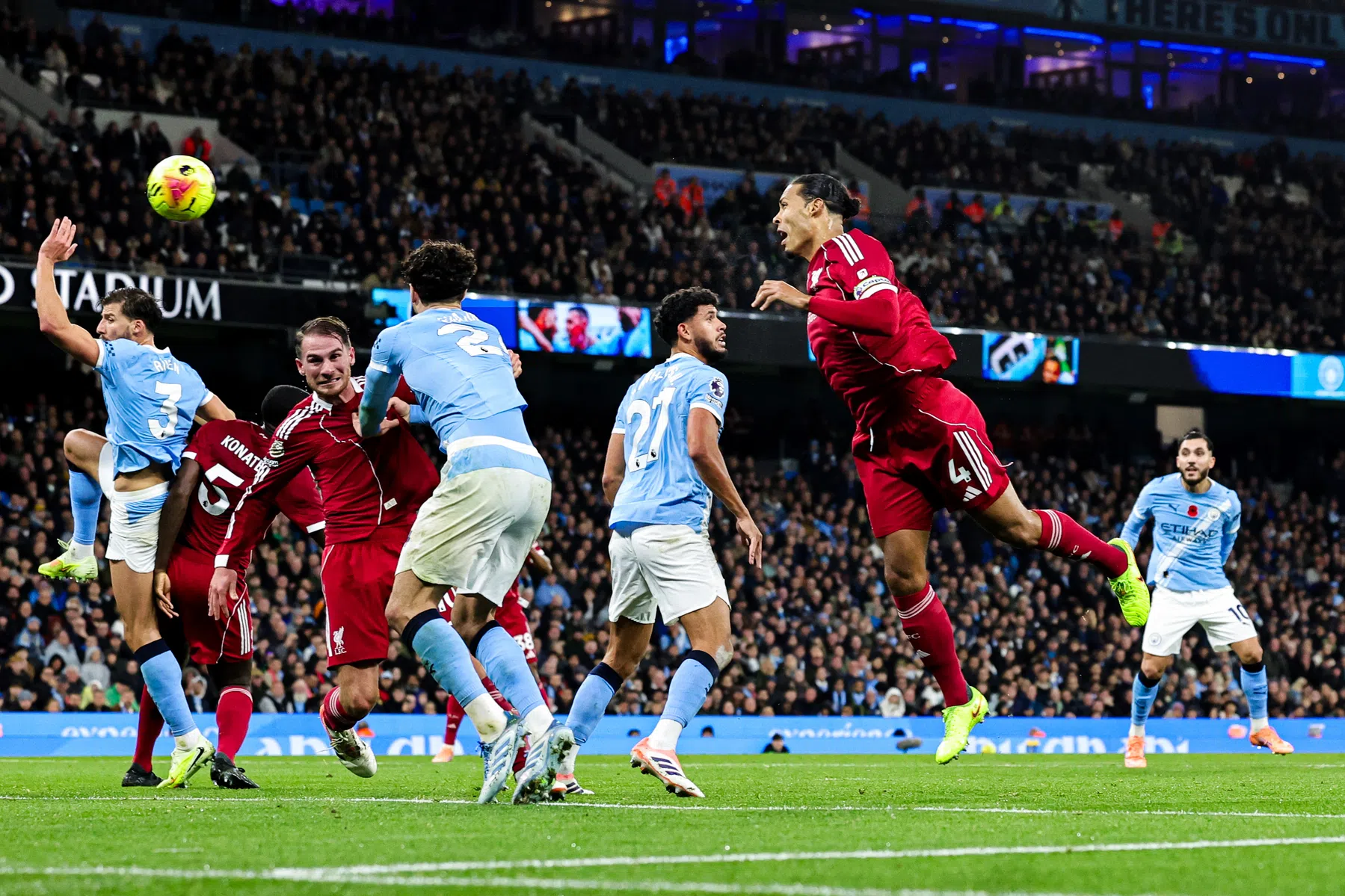 Liverpool neemt contact op met scheidsrechtersbond om afgekeurde goal